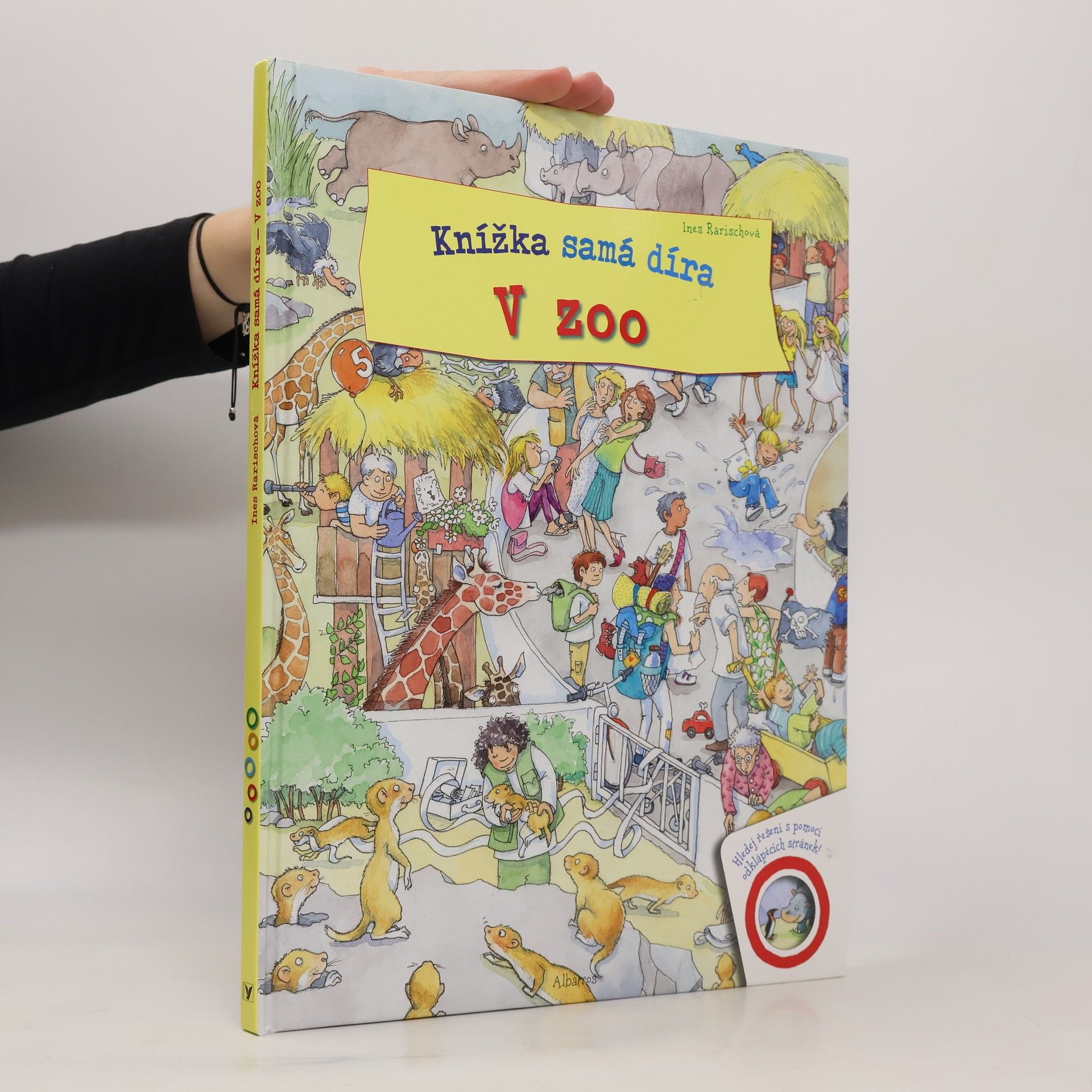 Ines Rarisch Knížka samá díra - V zoo