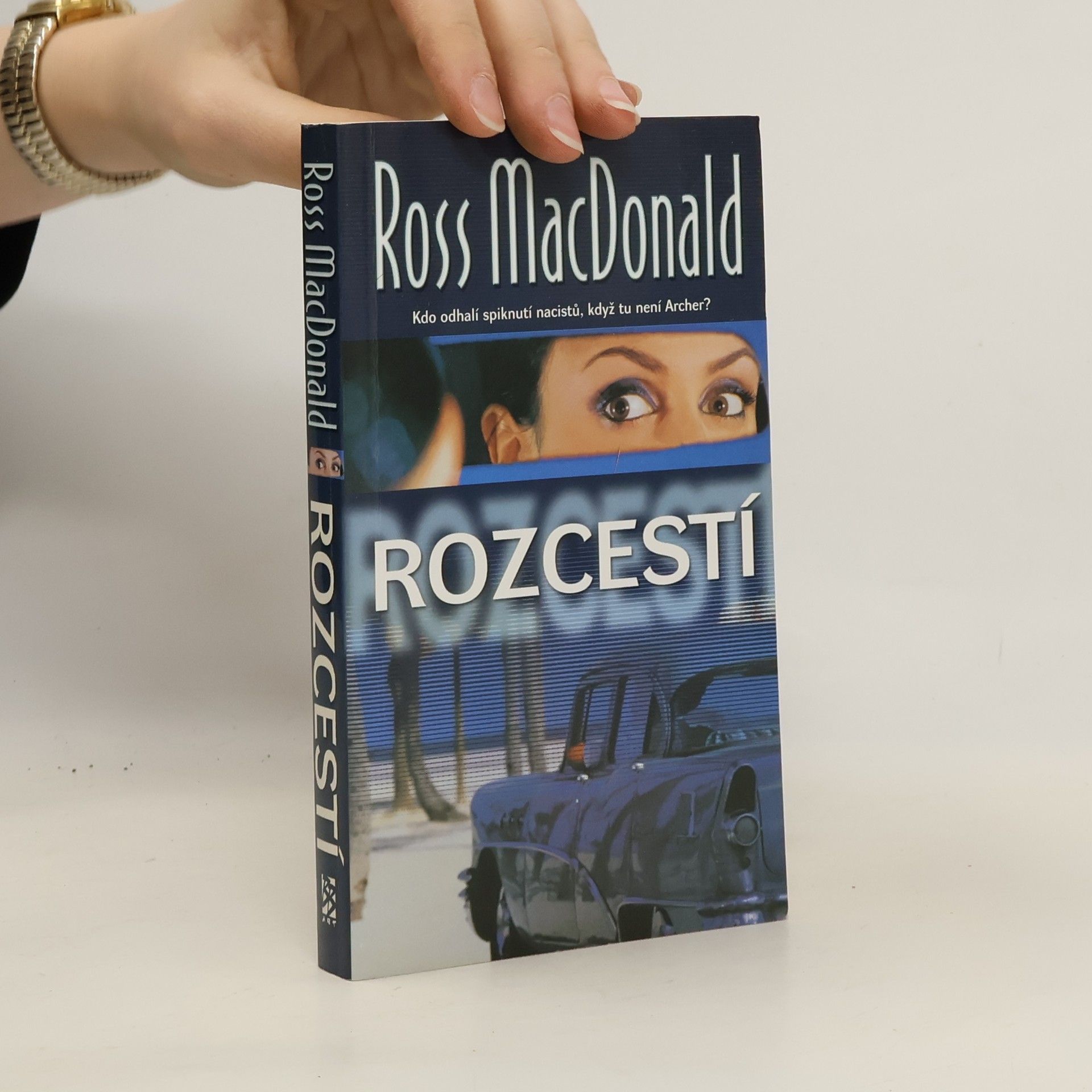 Ross Macdonald Rozcestí