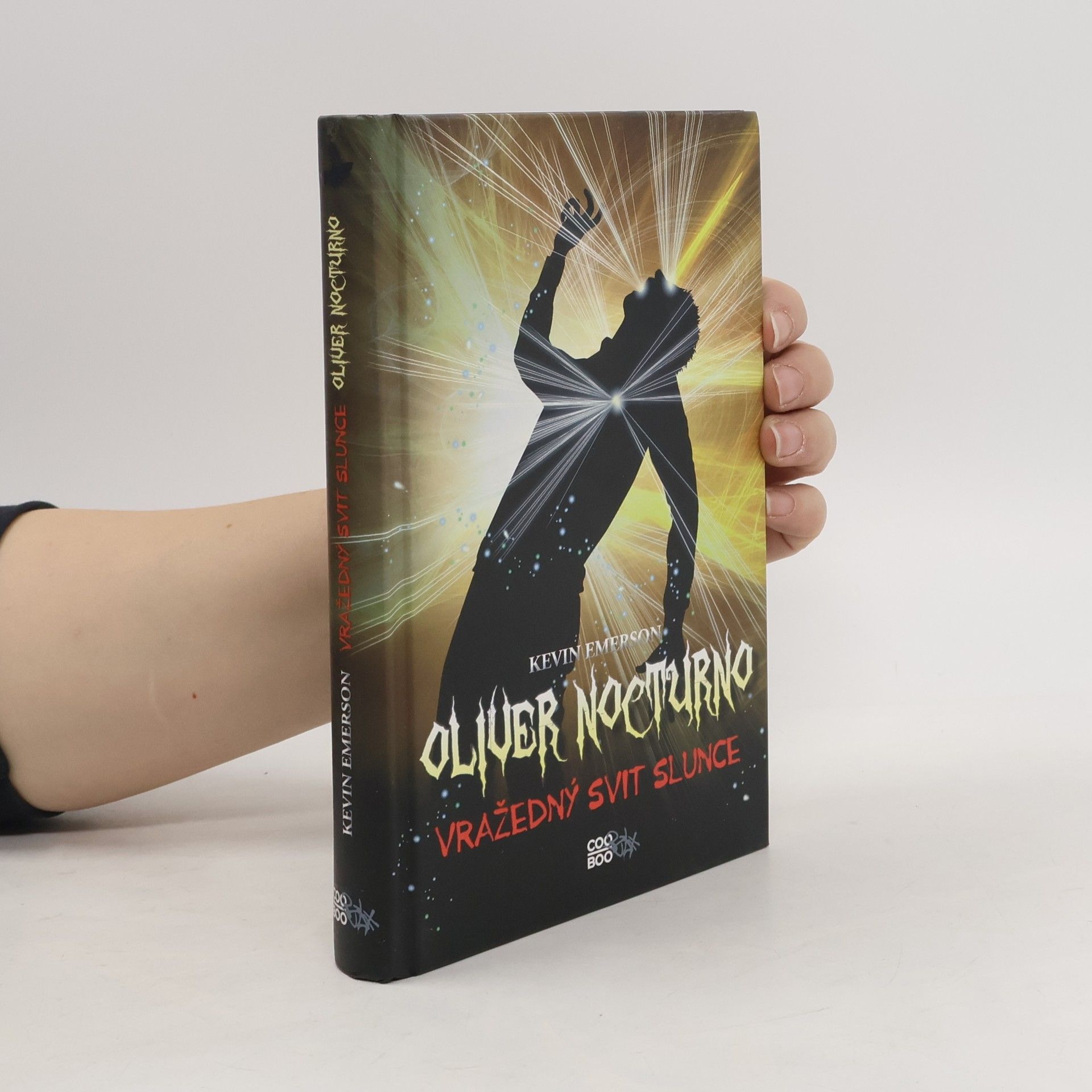 Kevin Emerson Oliver Nocturno. Vražedný svit slunce