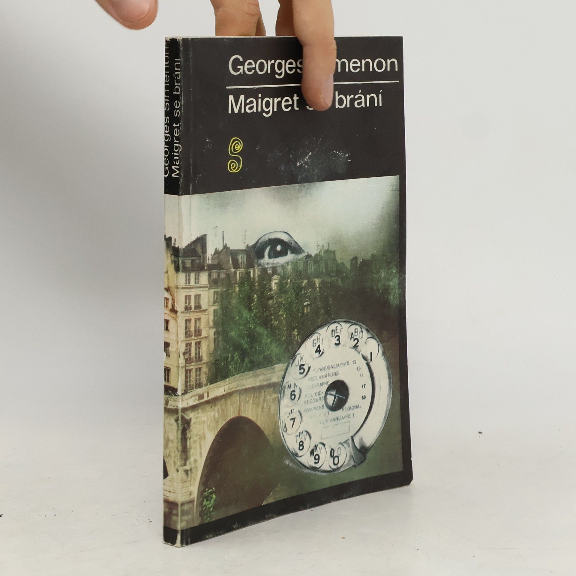 Georges Simenon Maigret se brání