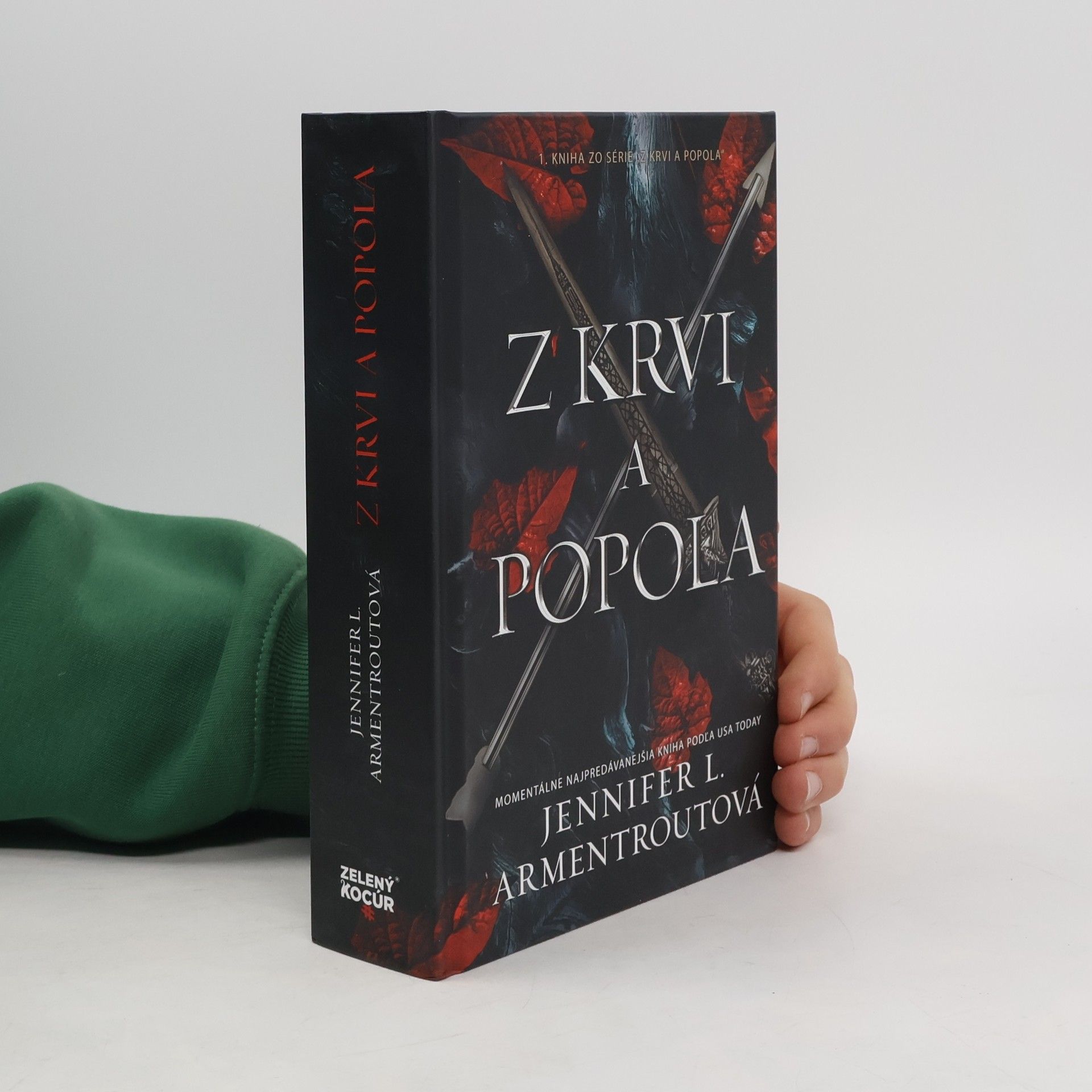 Jennifer L. Armentrout Z krvi popola