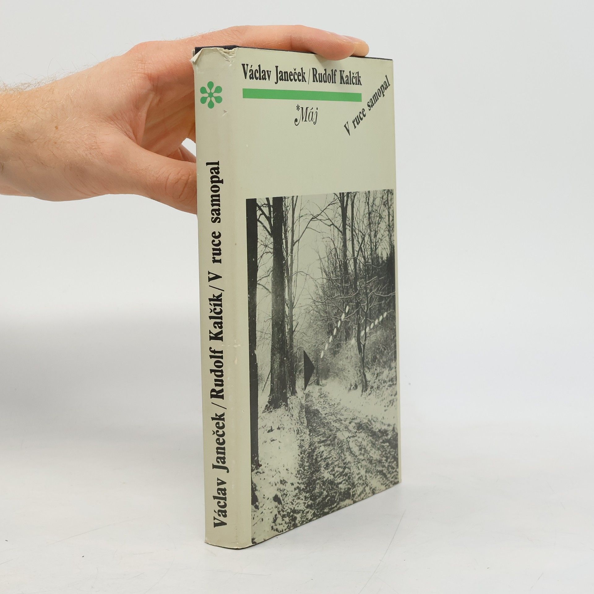 Václav Janeček V ruce samopal