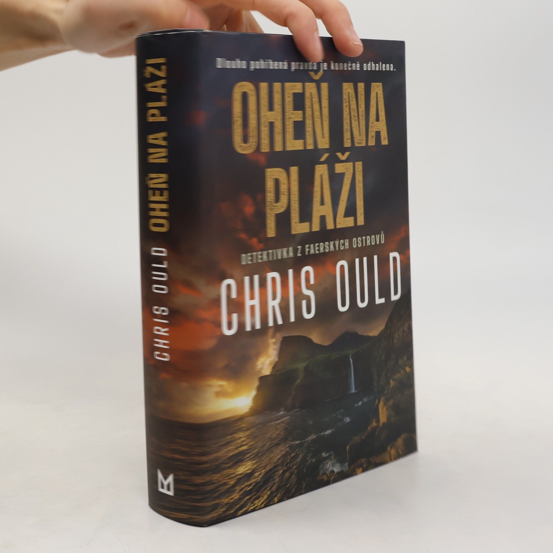 Chris Ould Oheň na pláži