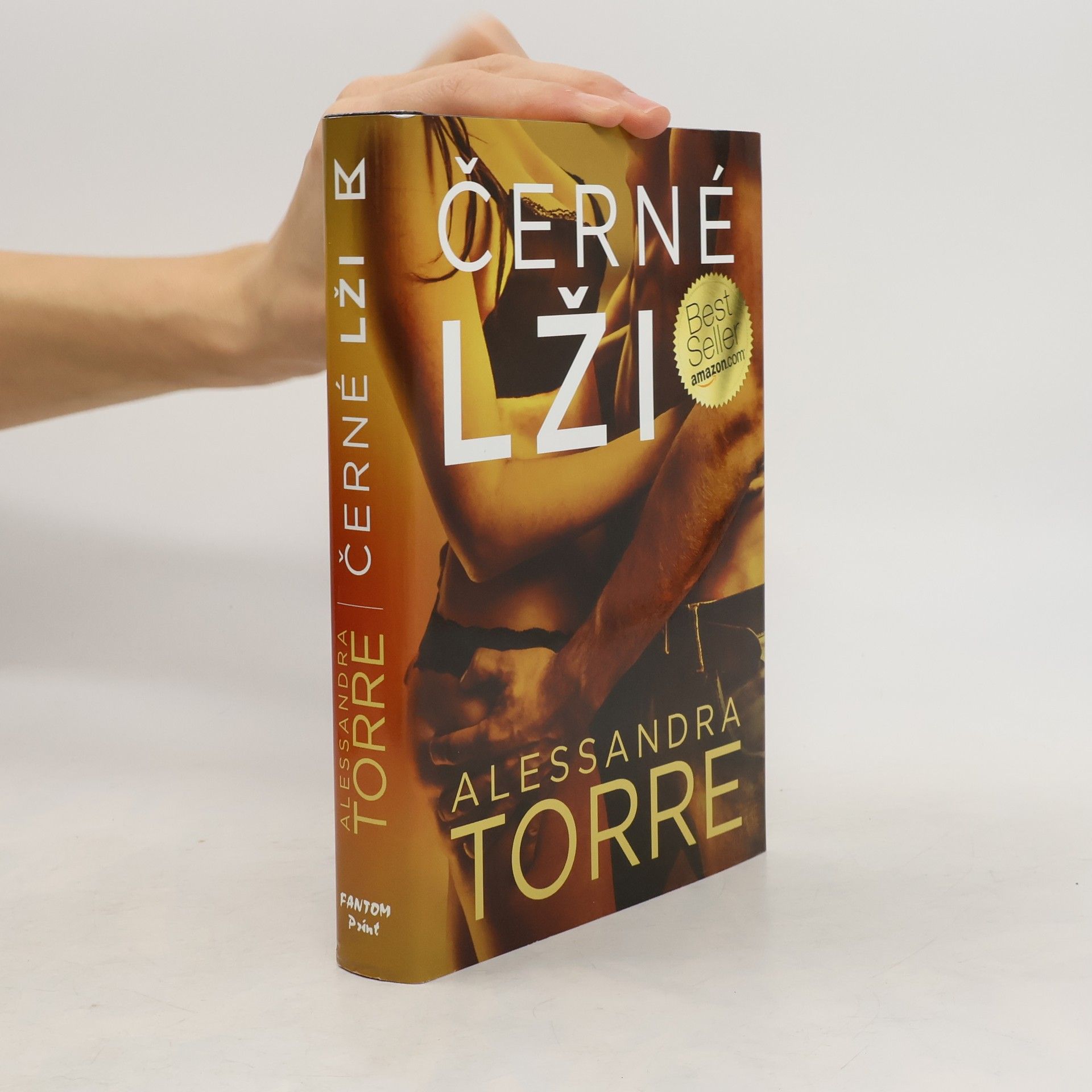 Alessandra Torre Černé lži