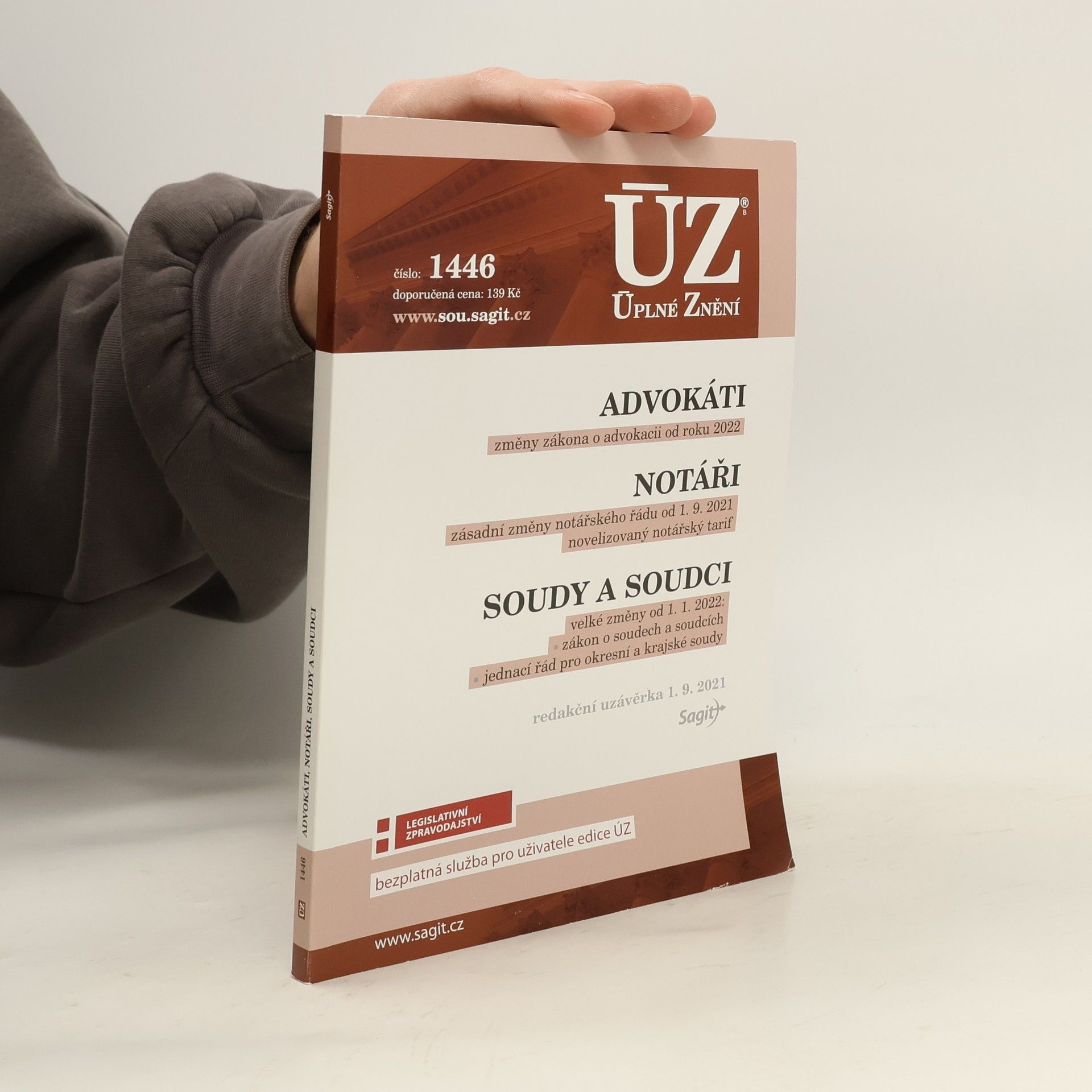 AA.VV. Advokáti; Notáři; Soudy a soudci