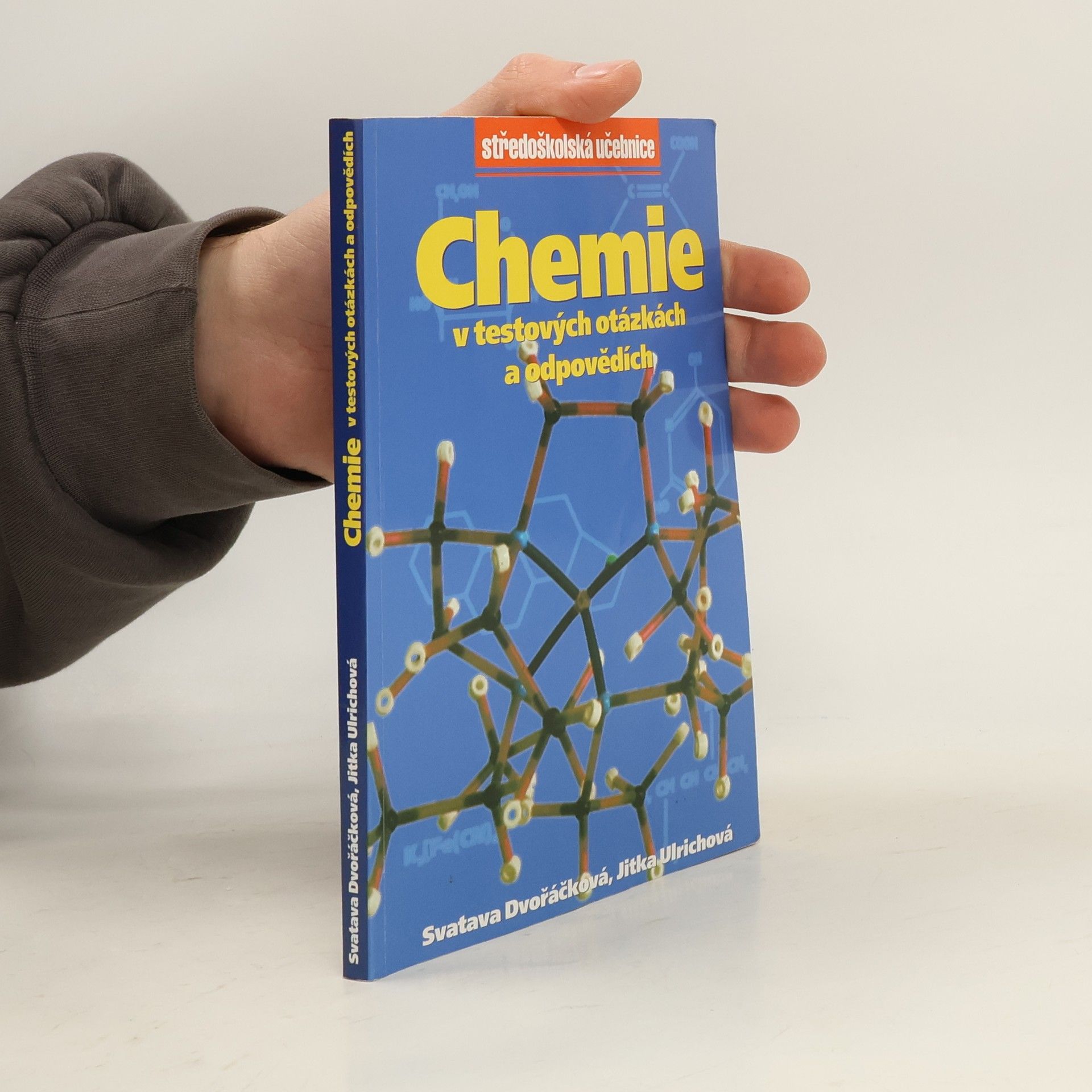 Chemie v testových otázkách a příkladech