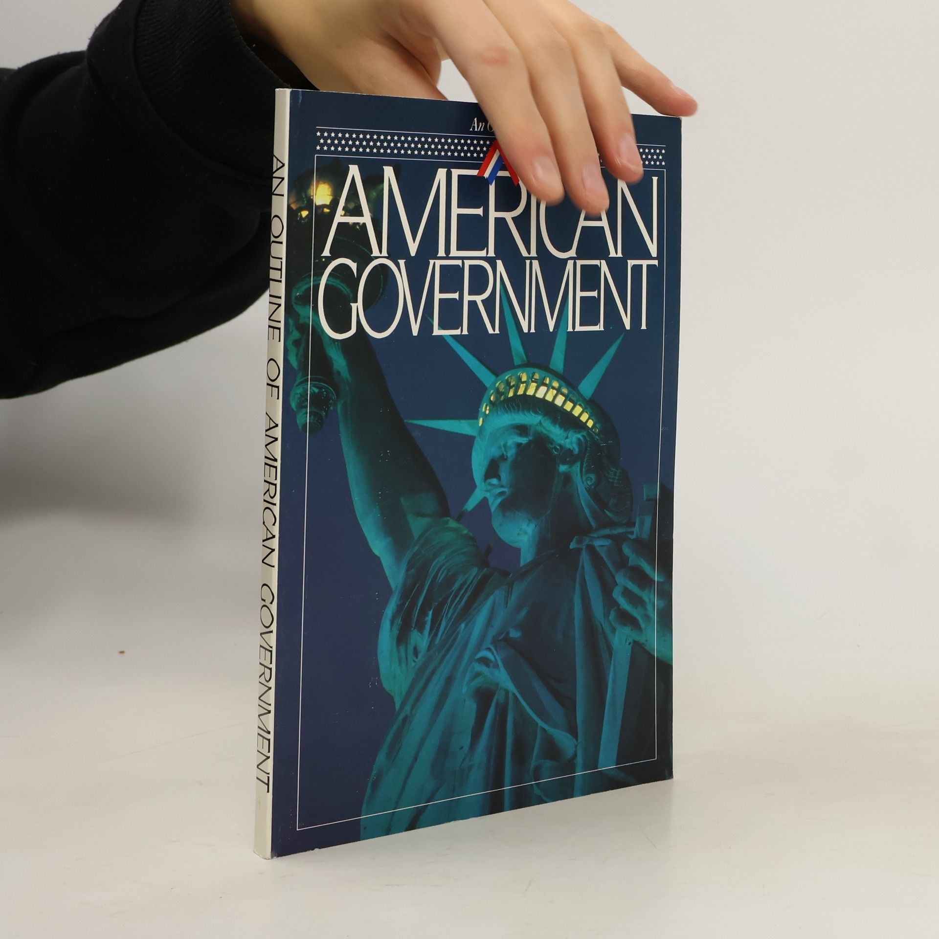 An Outline of American Government