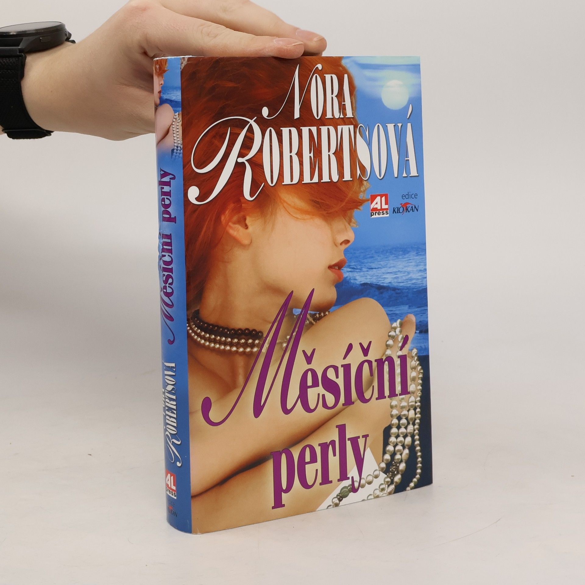 Nora Roberts Měsíční perly