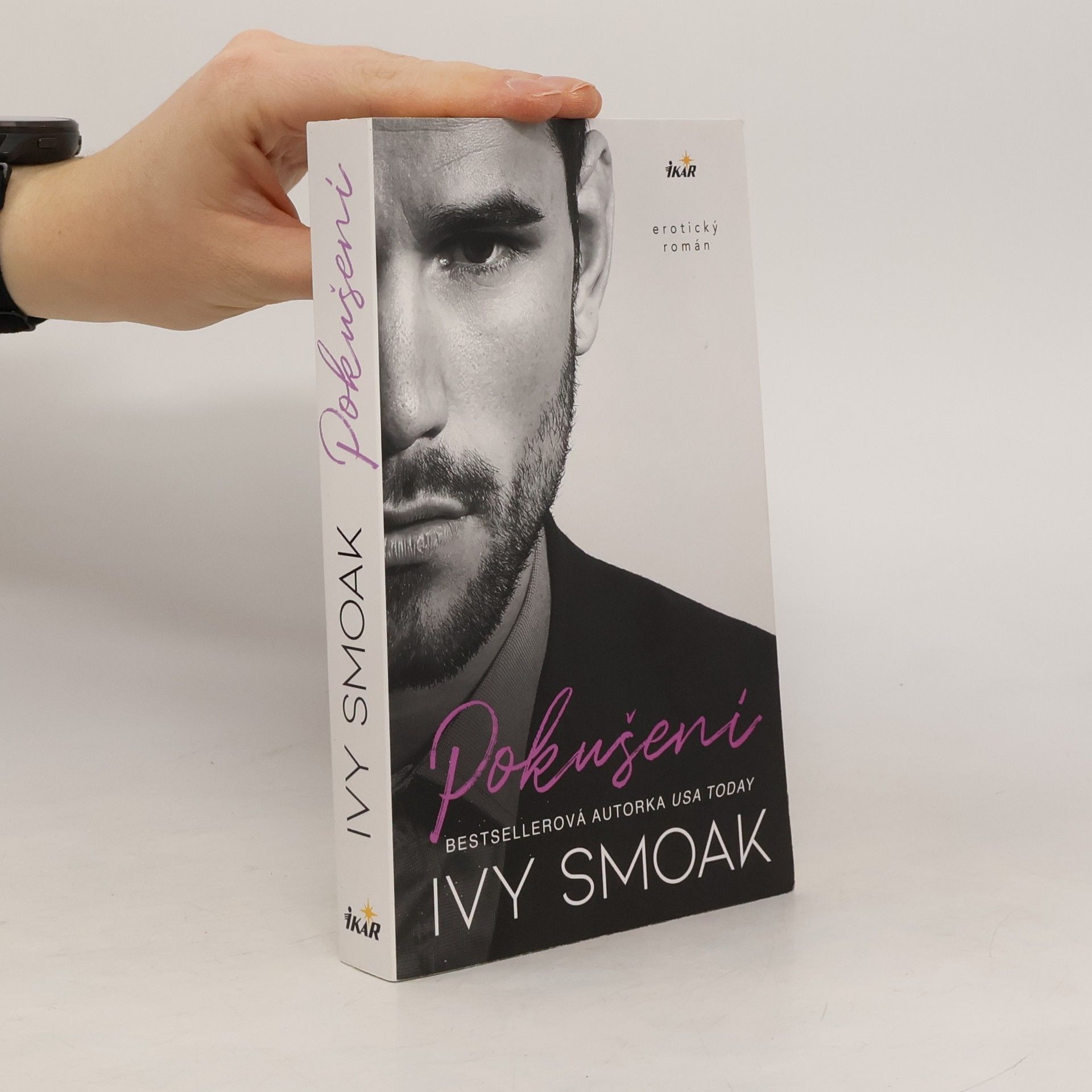 Ivy Smoak Pokušení