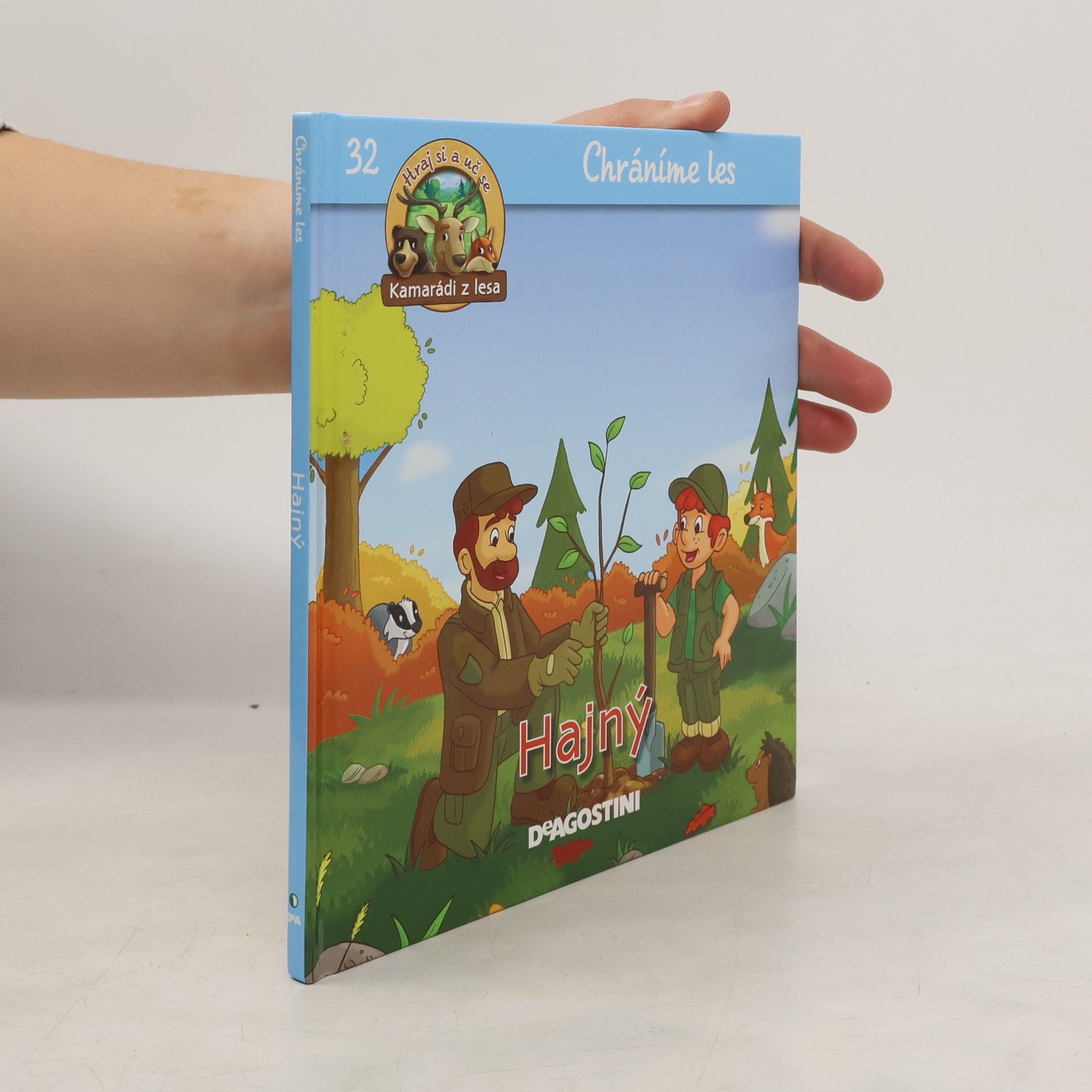 Autorenkollektiv Chráníme les 32. Hajný