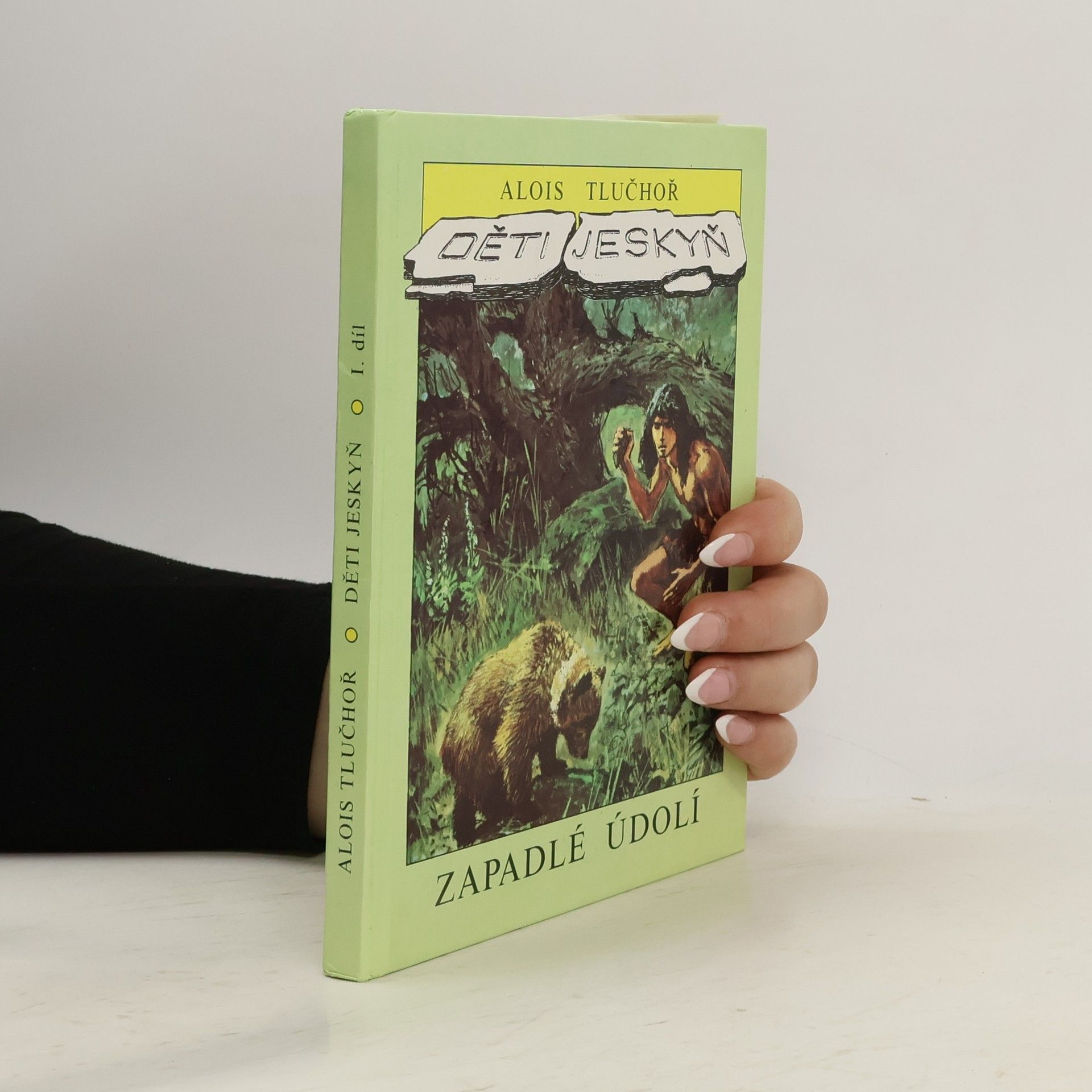 Děti jeskyň 1. Zapadlé údolí