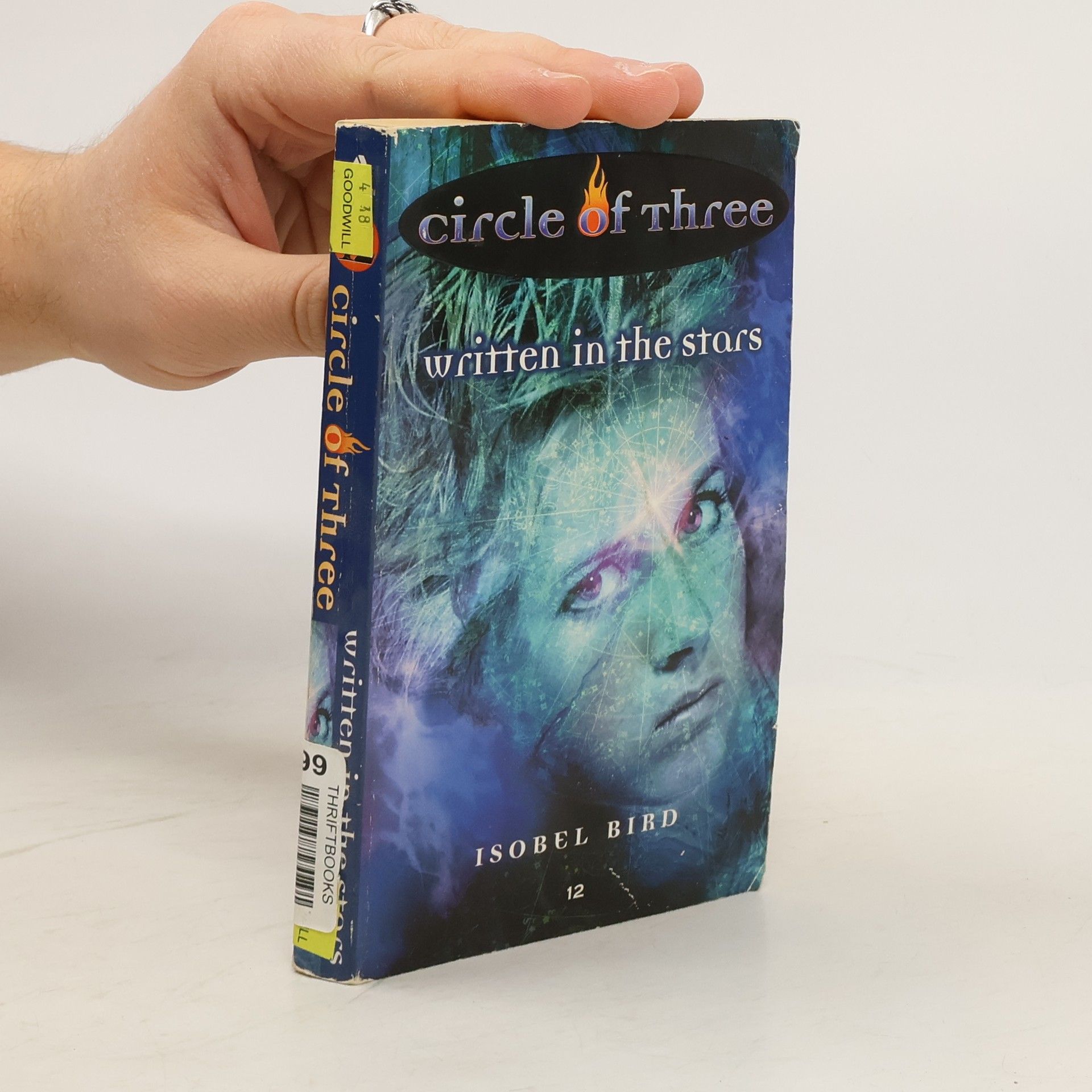 Circle of Three - 12: Written in the Stars