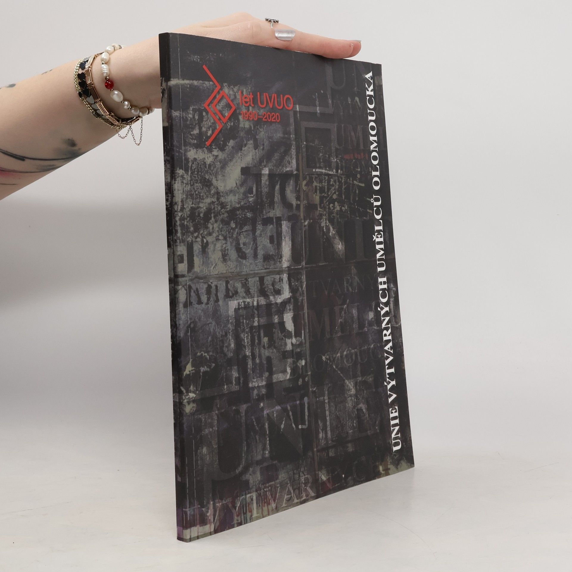 Auteurscollectief 30 let UVUO 1990-2020 : Třicet let Unie výtvarných umělců Olomoucka