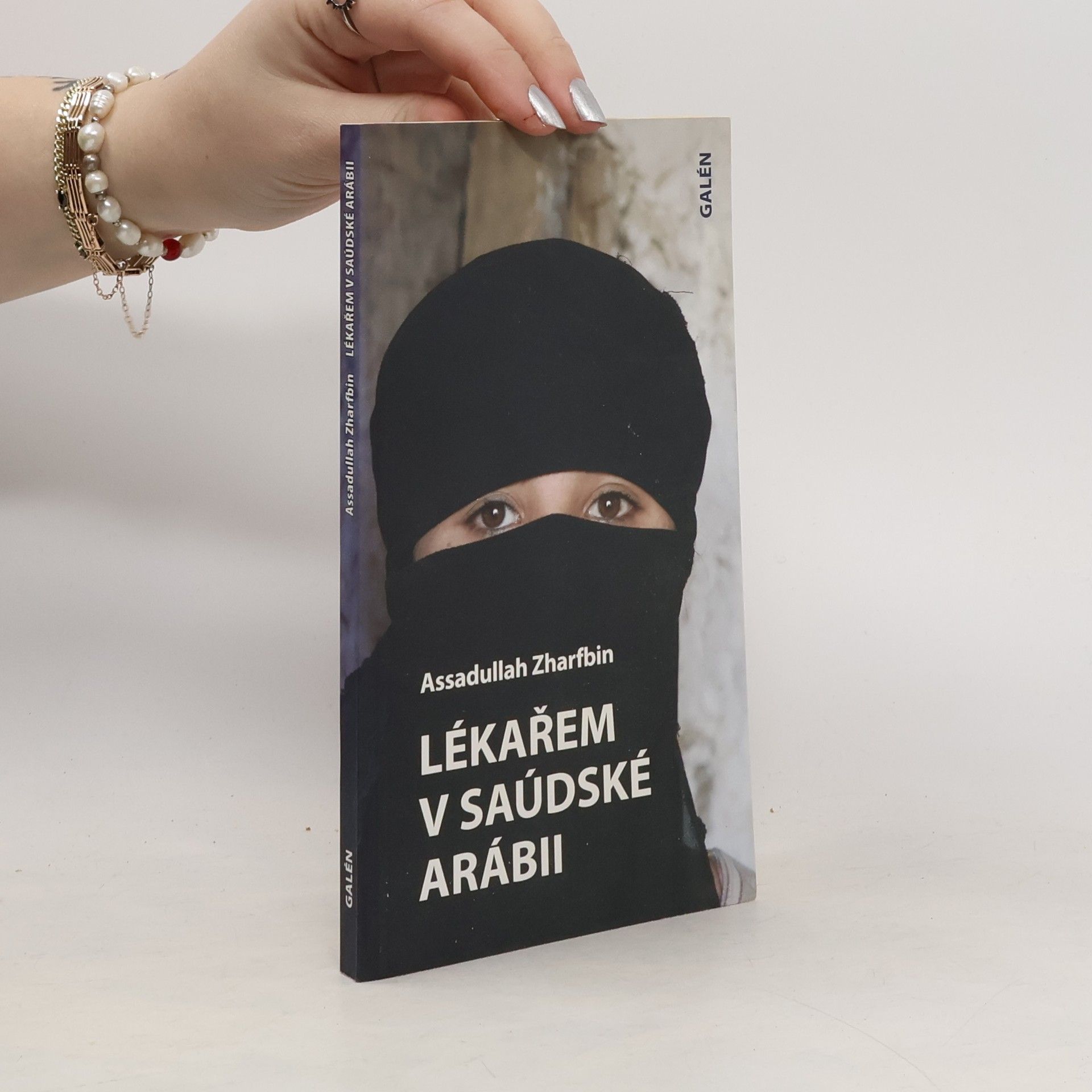 Assadullah Zharfbin Lékařem v Saúdské Arábii