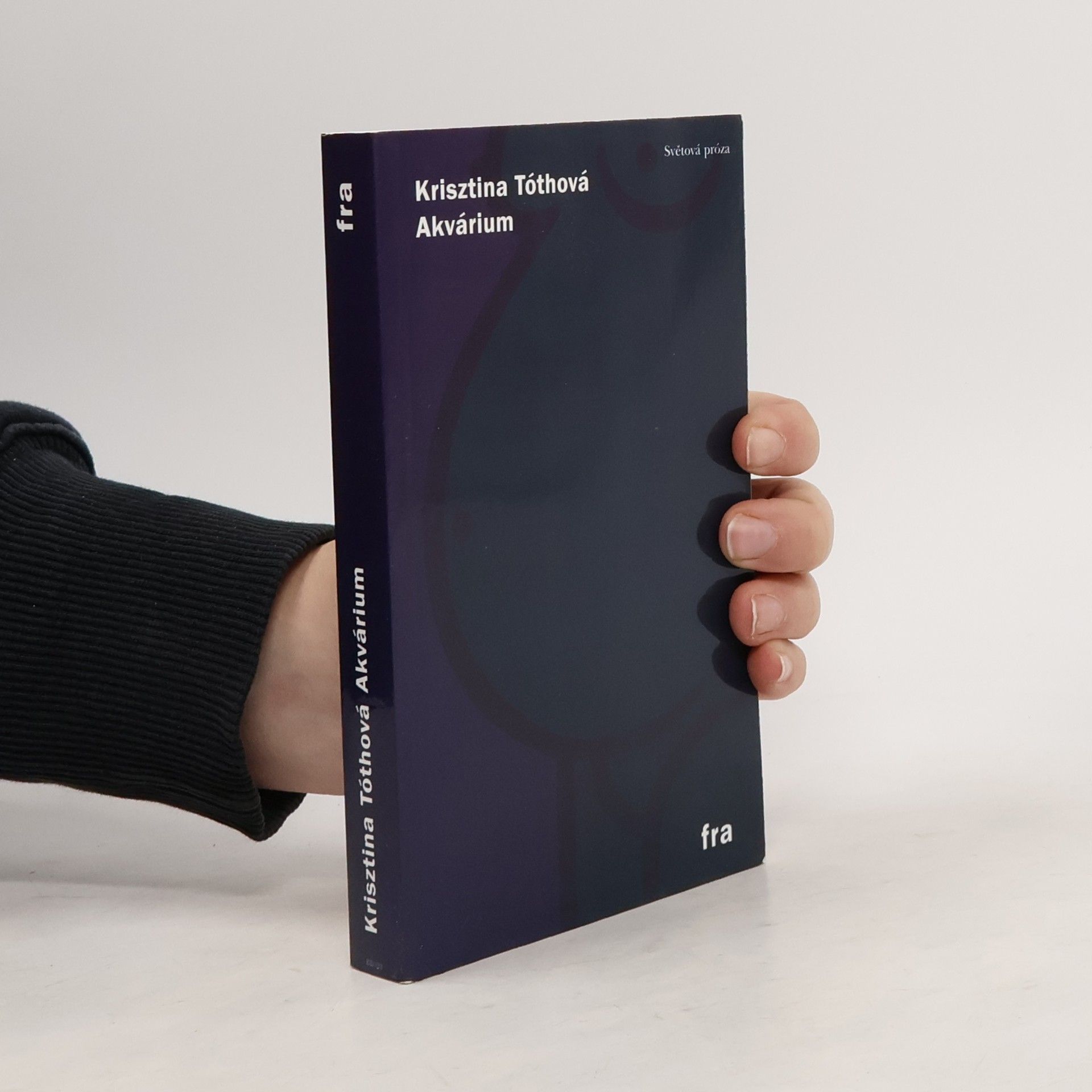 Krisztina Tóth Akvárium