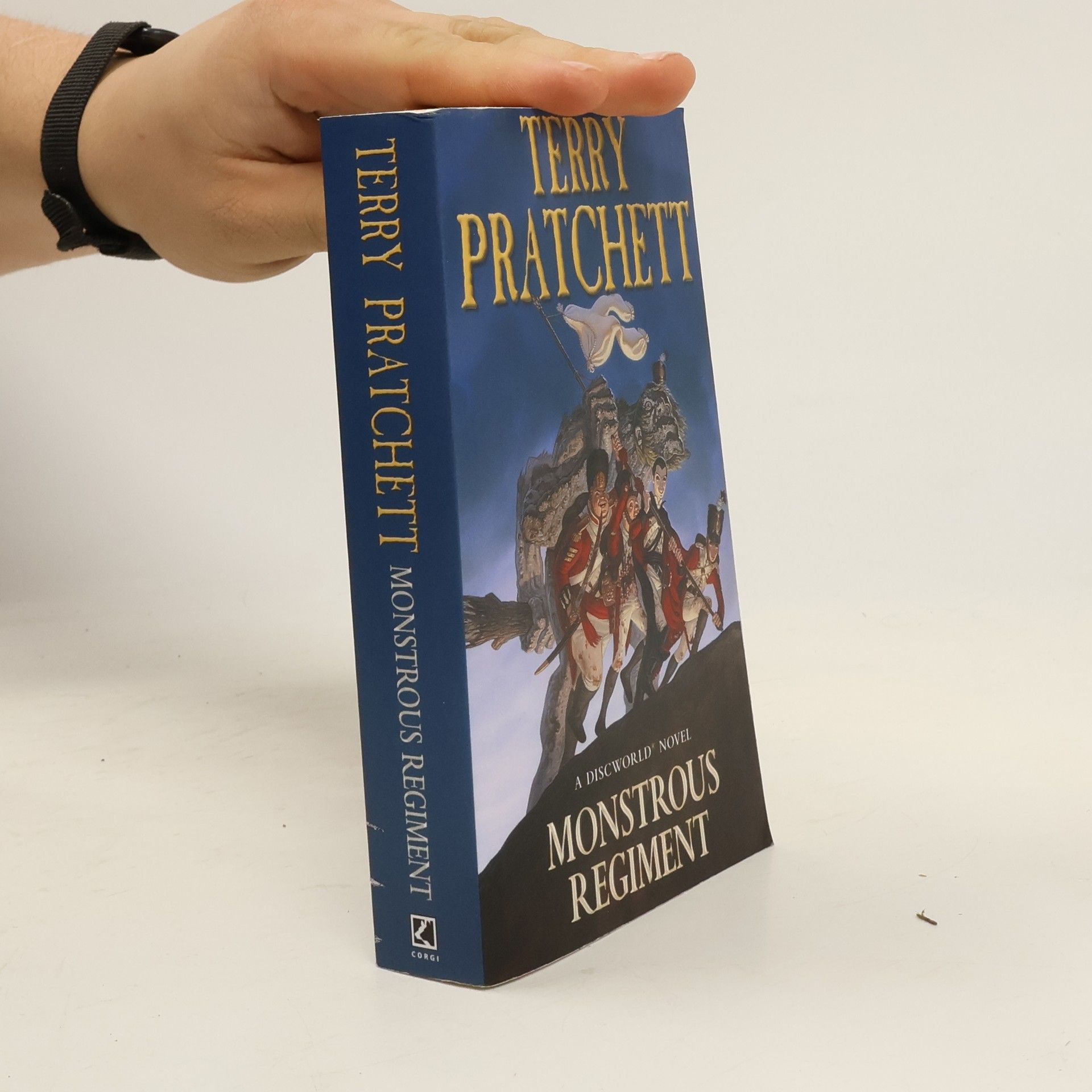 Terry Pratchett Monstrous regiment