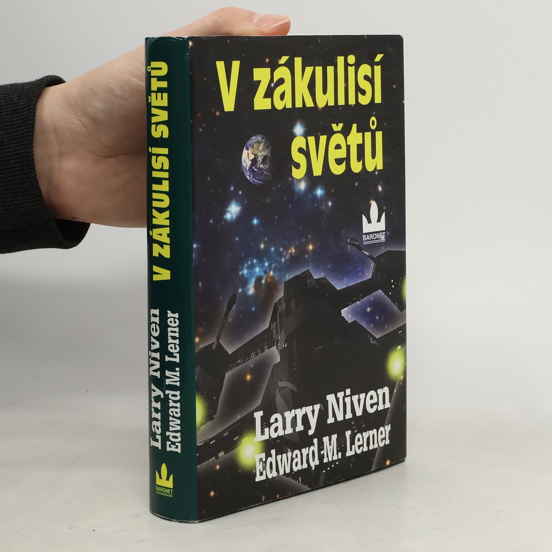 V zákulisí světů : 200 let před objevením Prstence