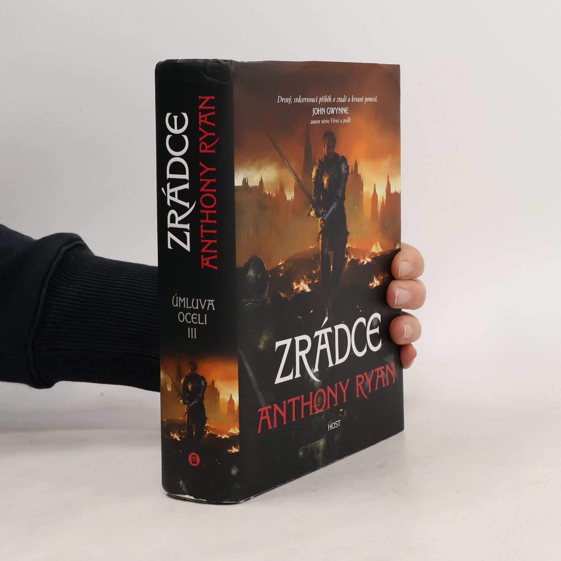 Anthony Ryan Zrádce