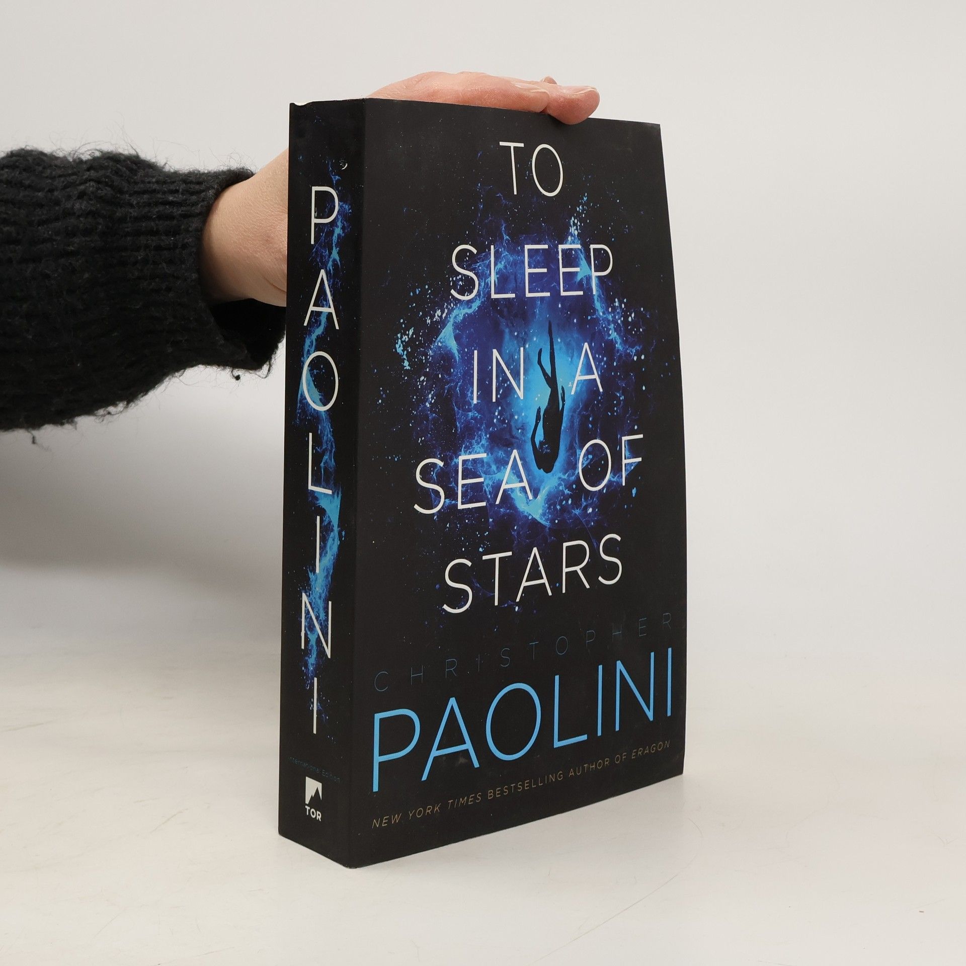 Christopher Paolini To Sleep in a Sea of Stars