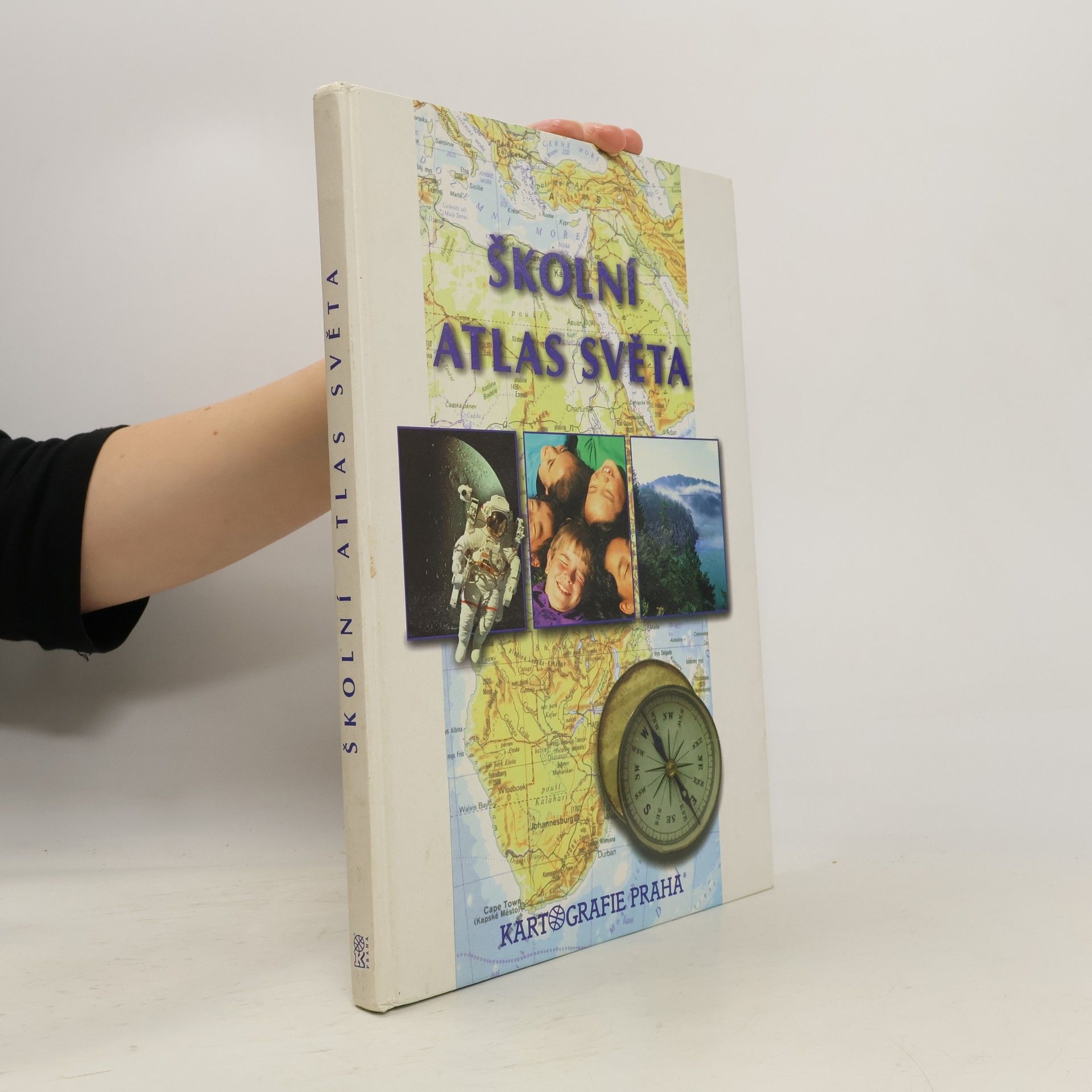 Kolektiv autorů Školní atlas světa