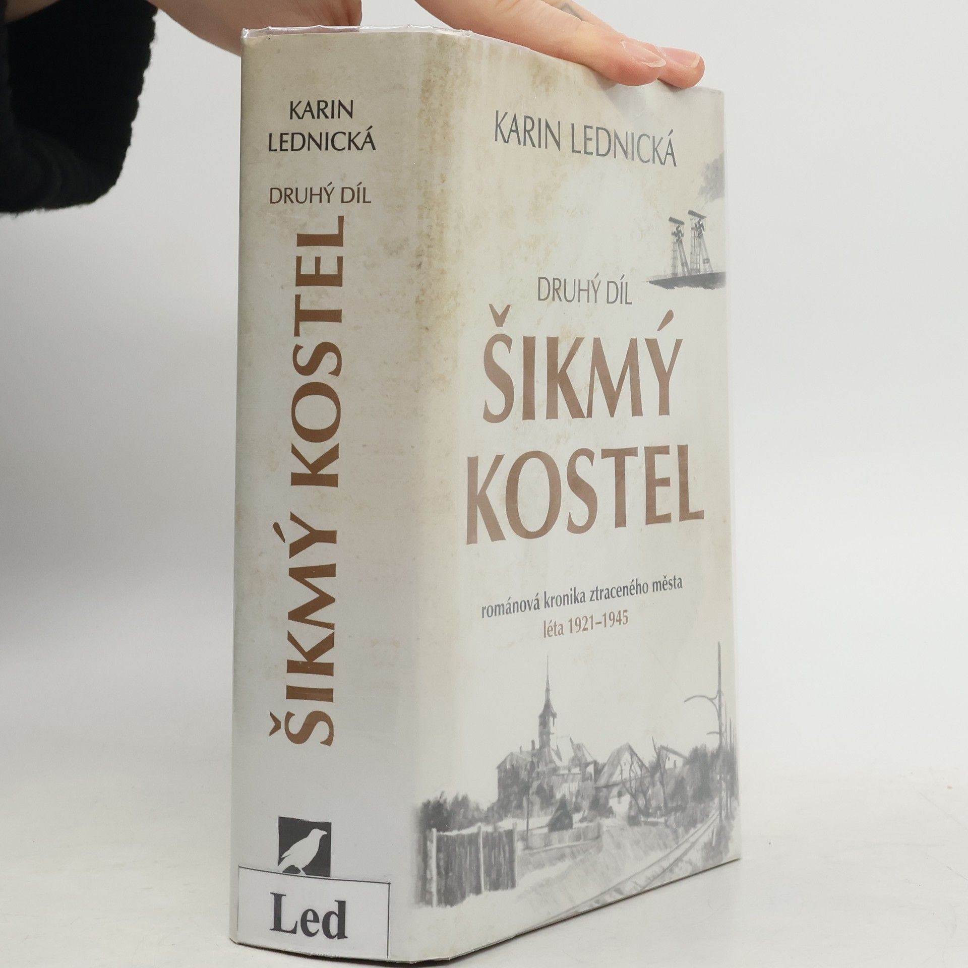 Karin Lednická Šikmý kostel 2