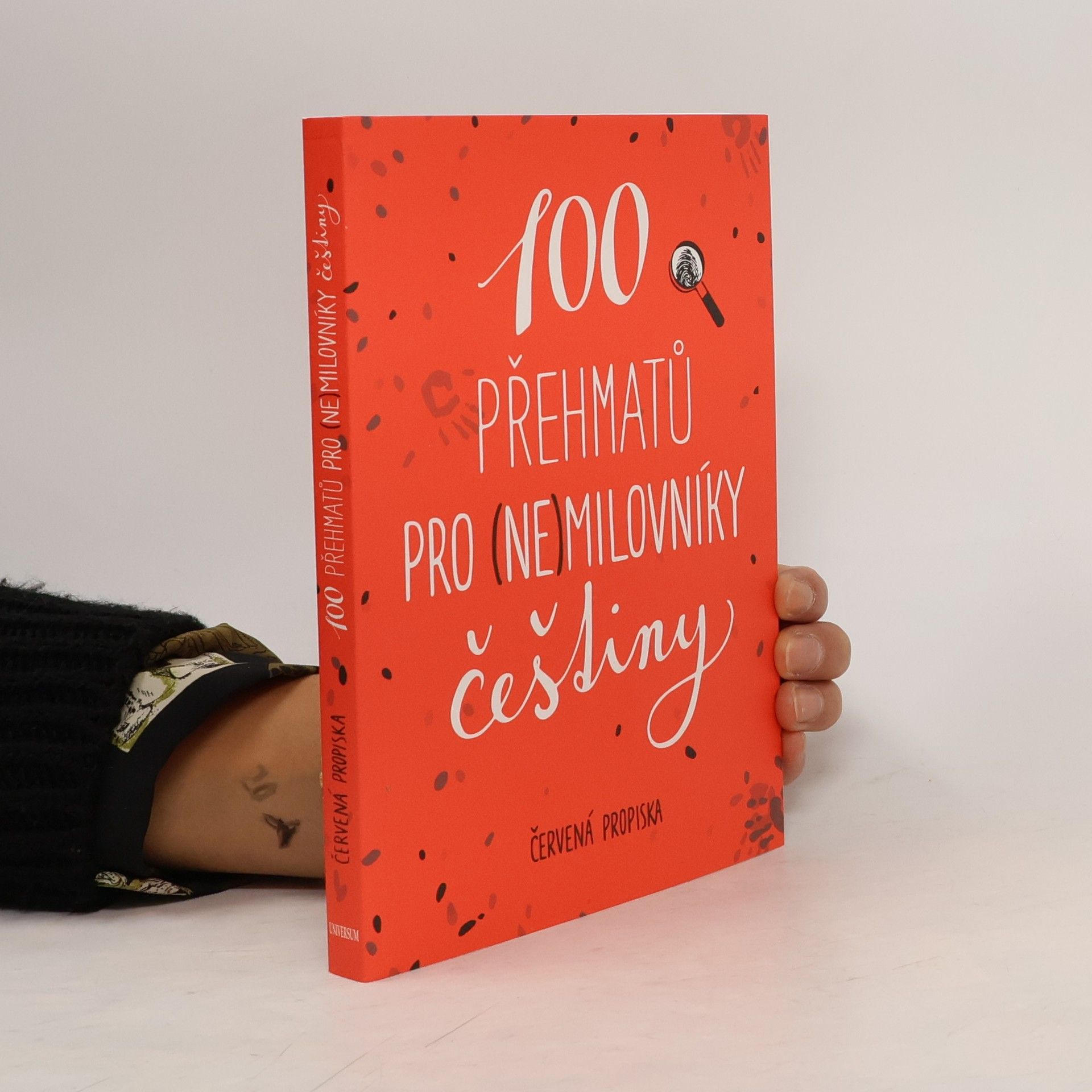 Sabina Straková 100 přehmatů pro (ne)milovníky češtiny