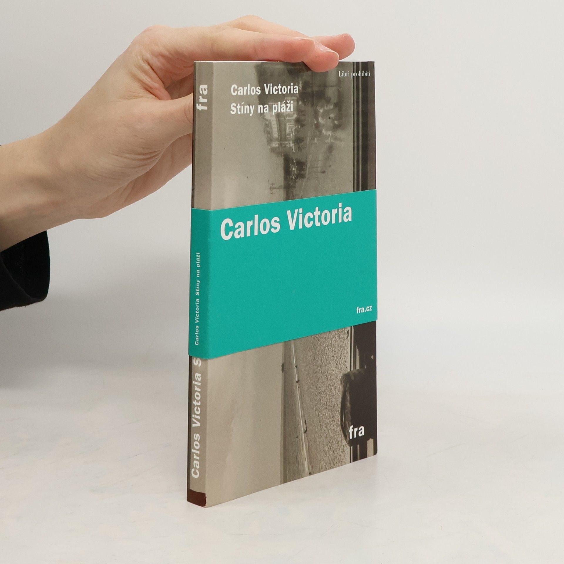 Carlos Victoria Stíny na pláži