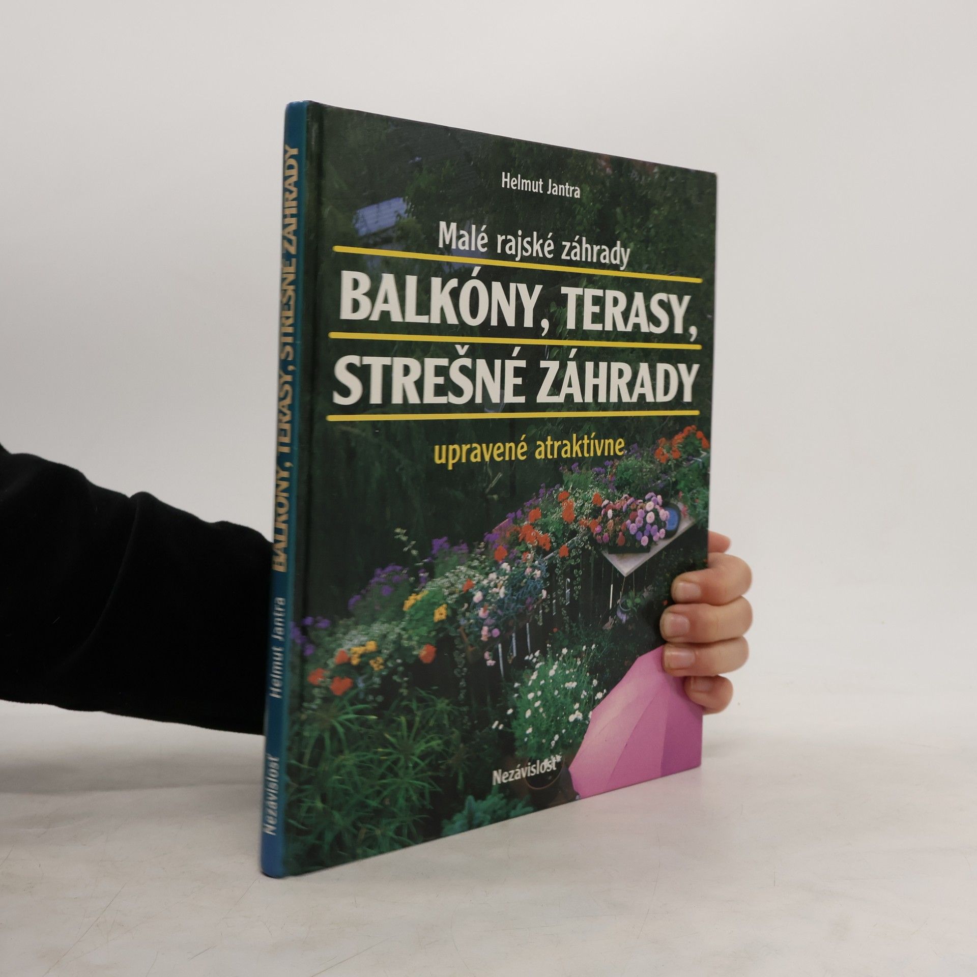 Malé rajské záhrady. Balkóny, terasy, strešné záhrady