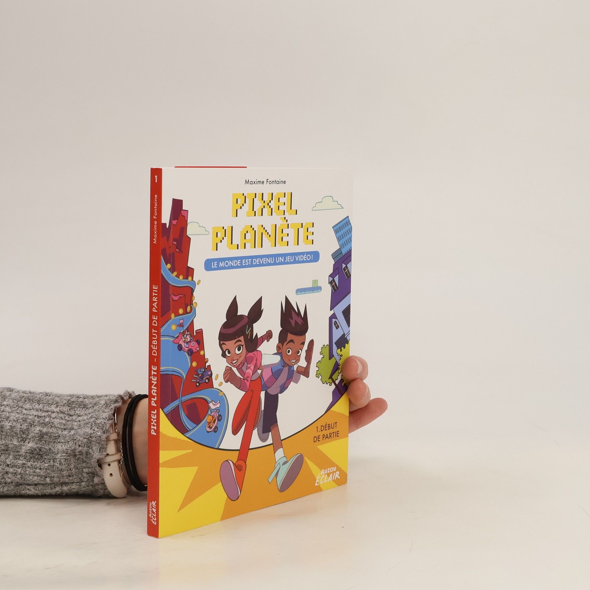 Collectif d'auteurs Pixel planète. Le monde est devenu un jeu vidéo!