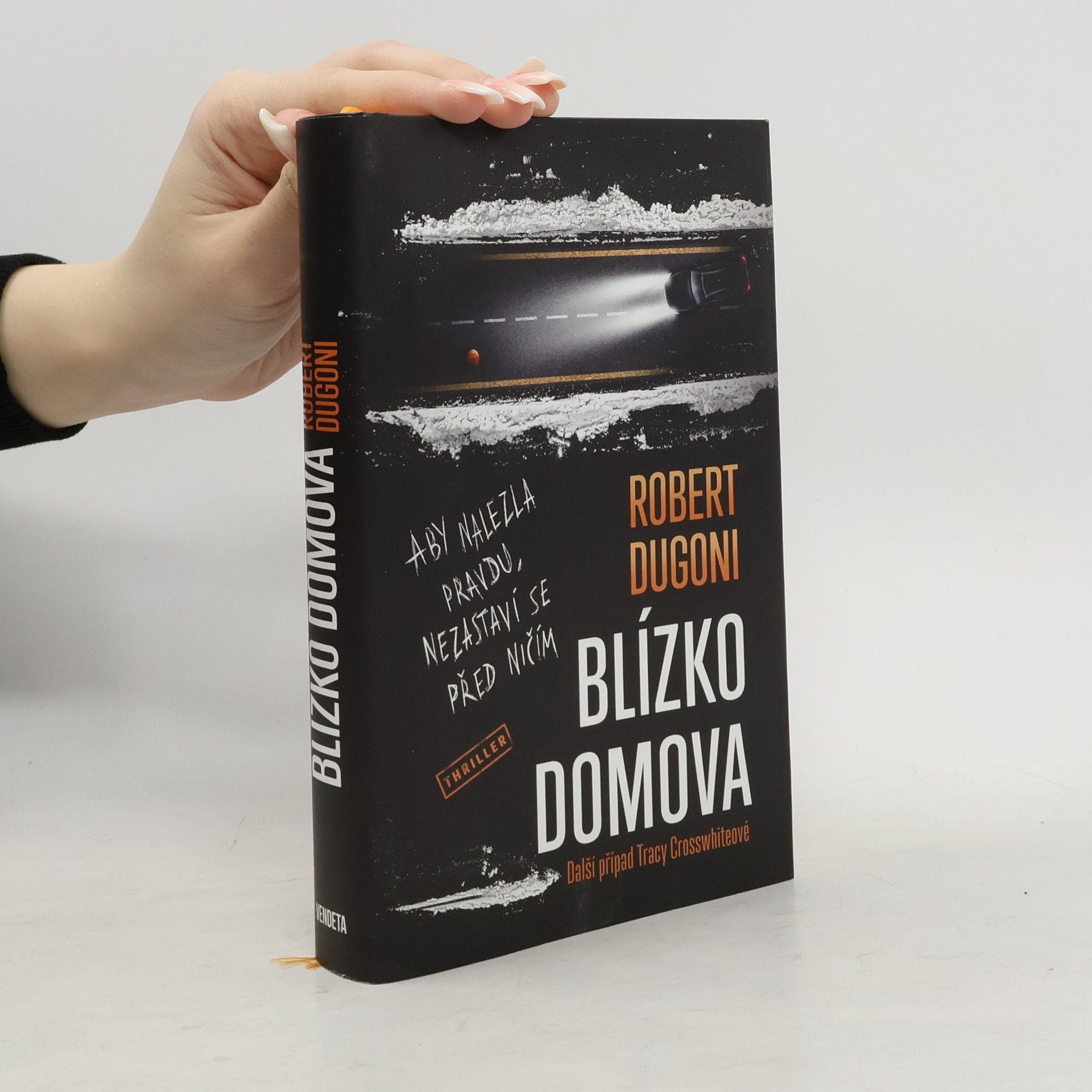 Robert Dugoni Blízko domova