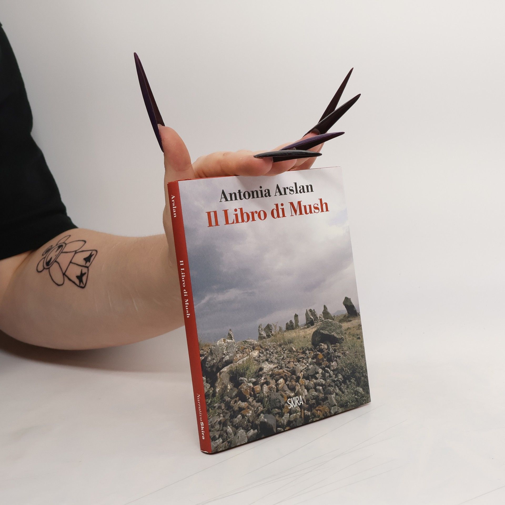 Antonia Arslan Narrativa Skira: Il libro di Mush