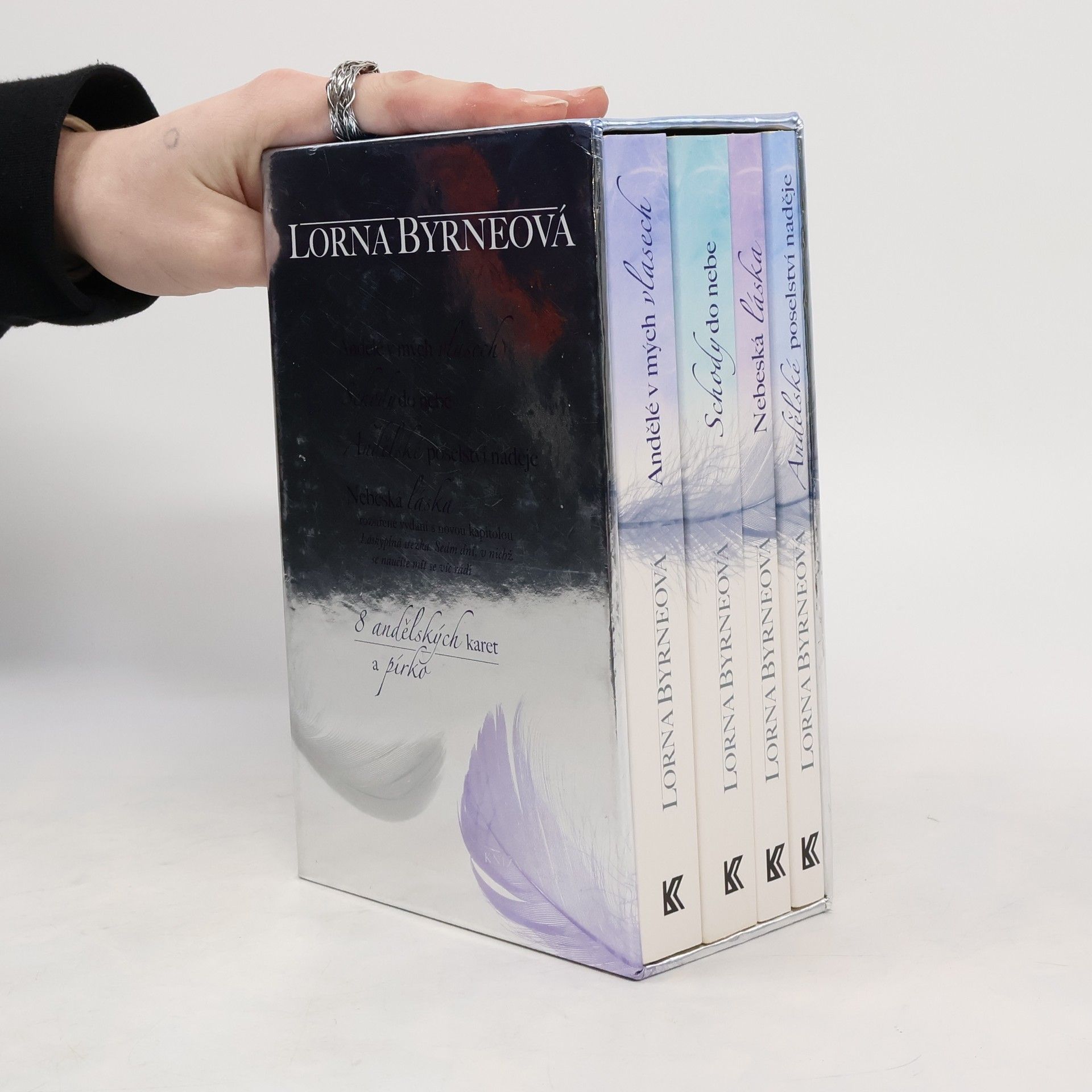 Lorna Byrne Andělské poselství naděje. Nebeská láska. Andělé v mých vlasech. Schody do nebe