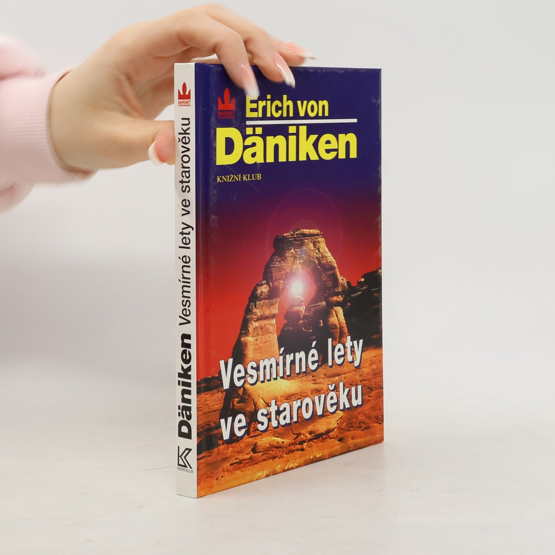 Erich von Däniken Vesmírné lety ve starověku