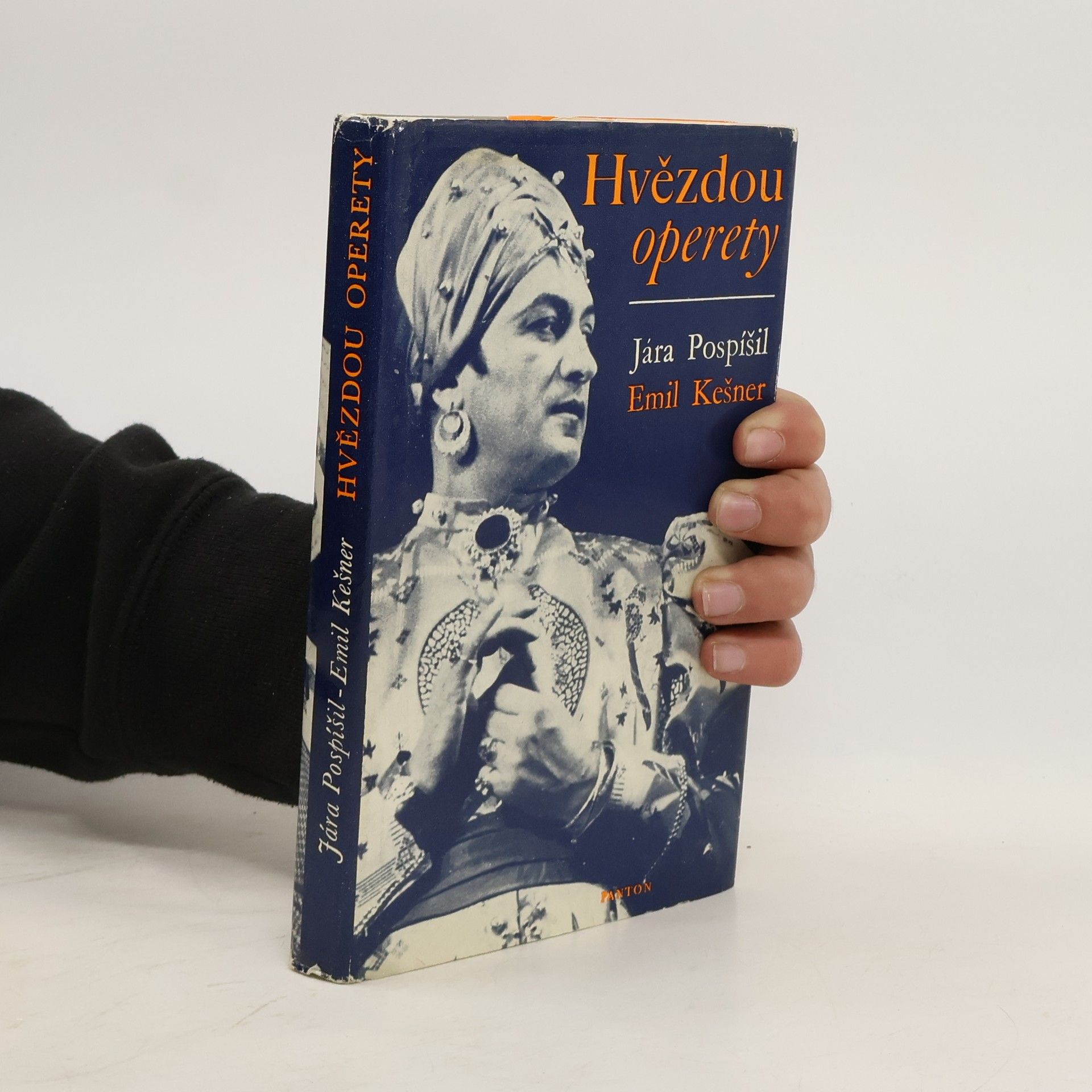 Hvězdou operety
