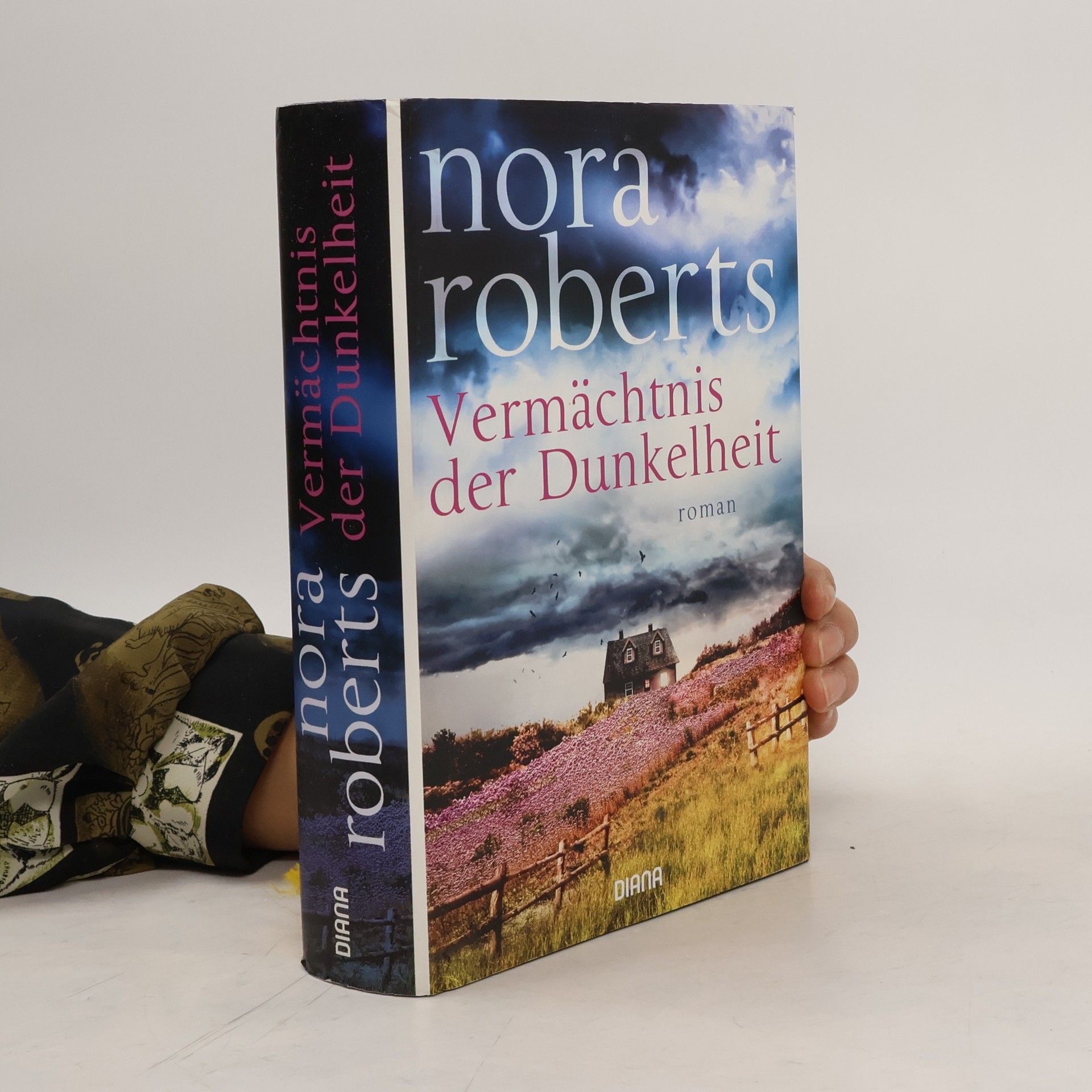 Nora Roberts Vermächtnis der Dunkelheit
