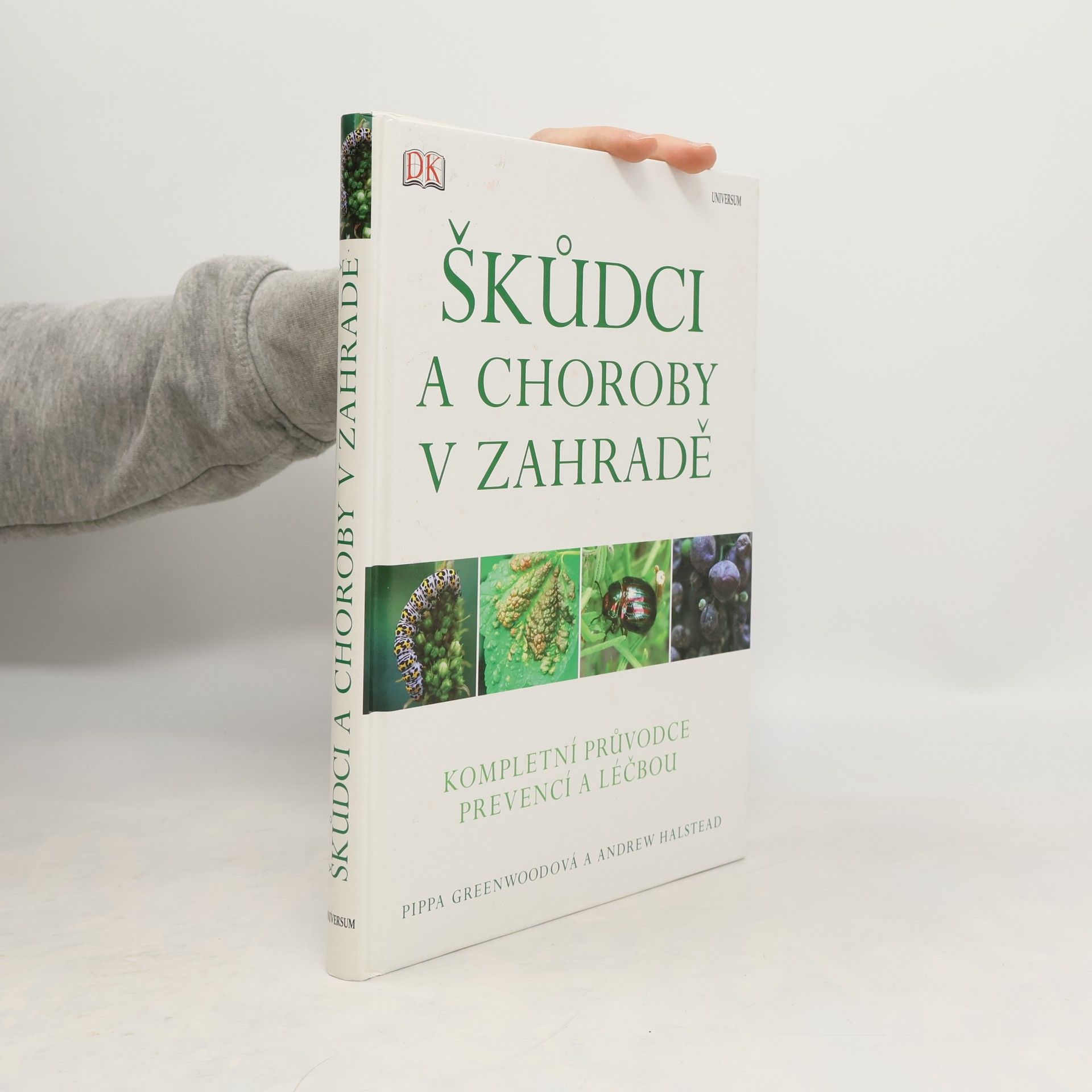 Škůdci a choroby v zahradě - Kompletní průvodce prevencí a léčbou