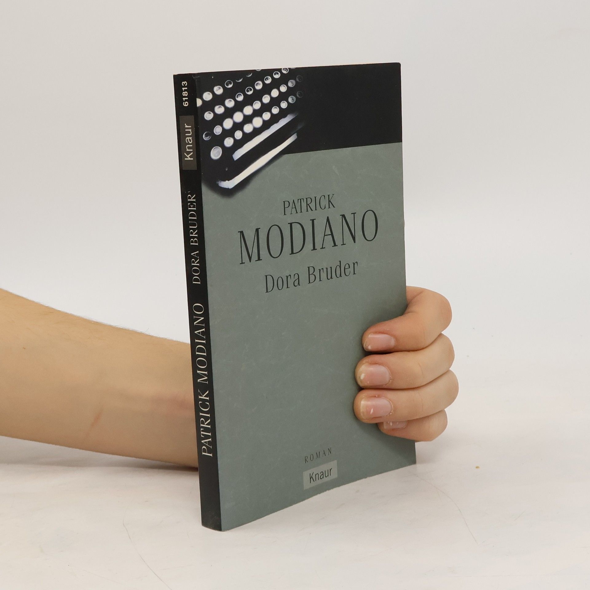 Patrick Modiano Dora Bruder