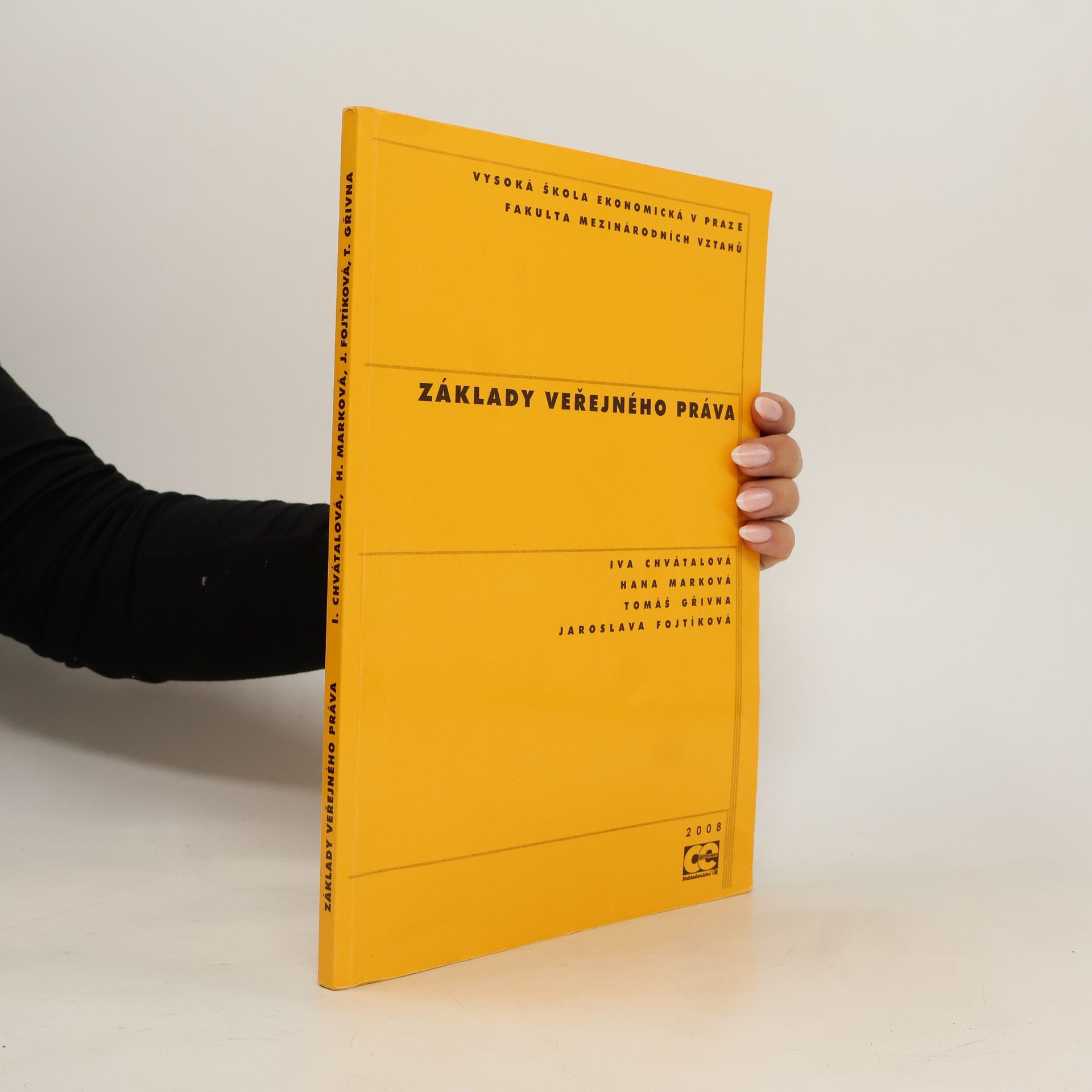 Iva Chvátalová Základy veřejného práva