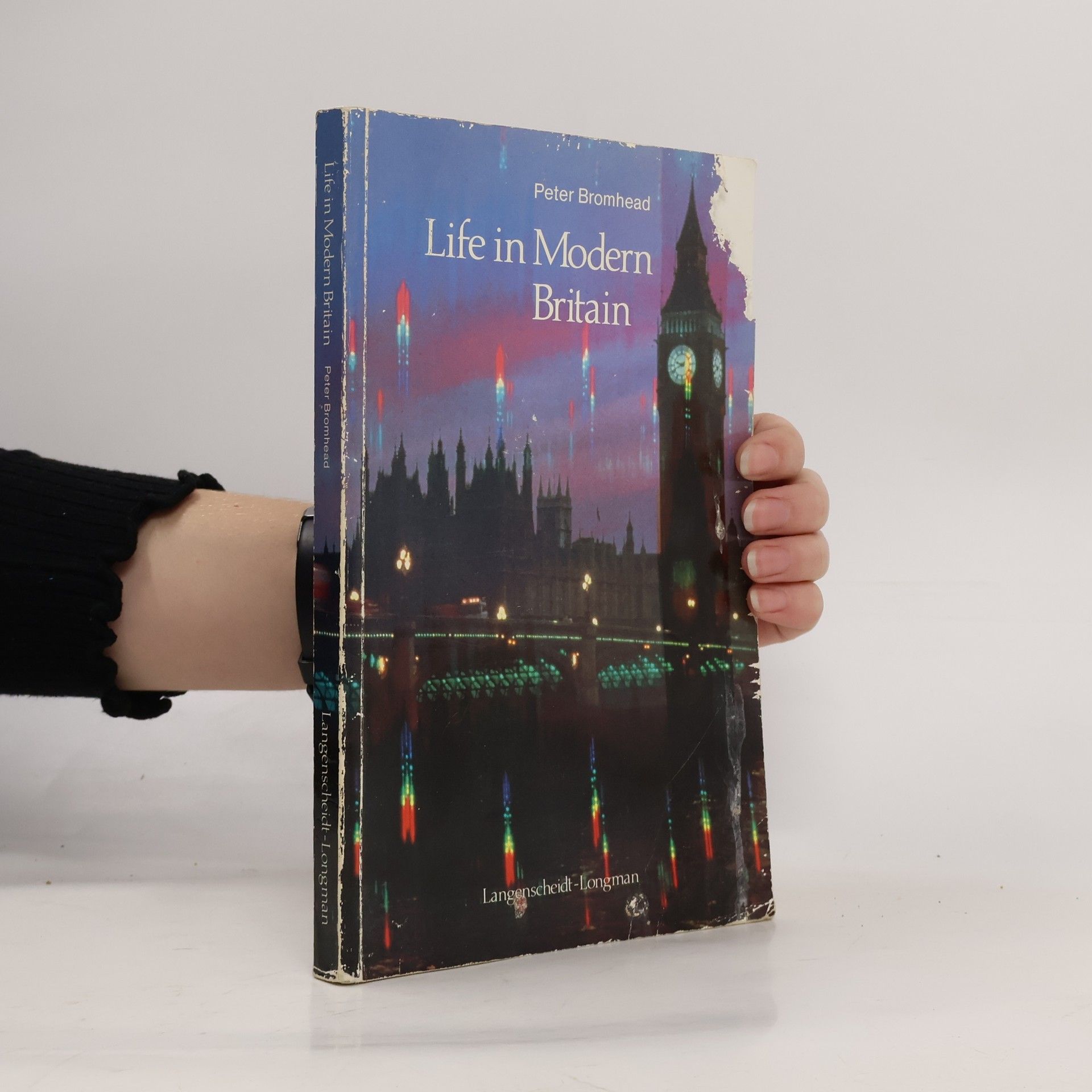 Peter Bromhead Life in modern Britain