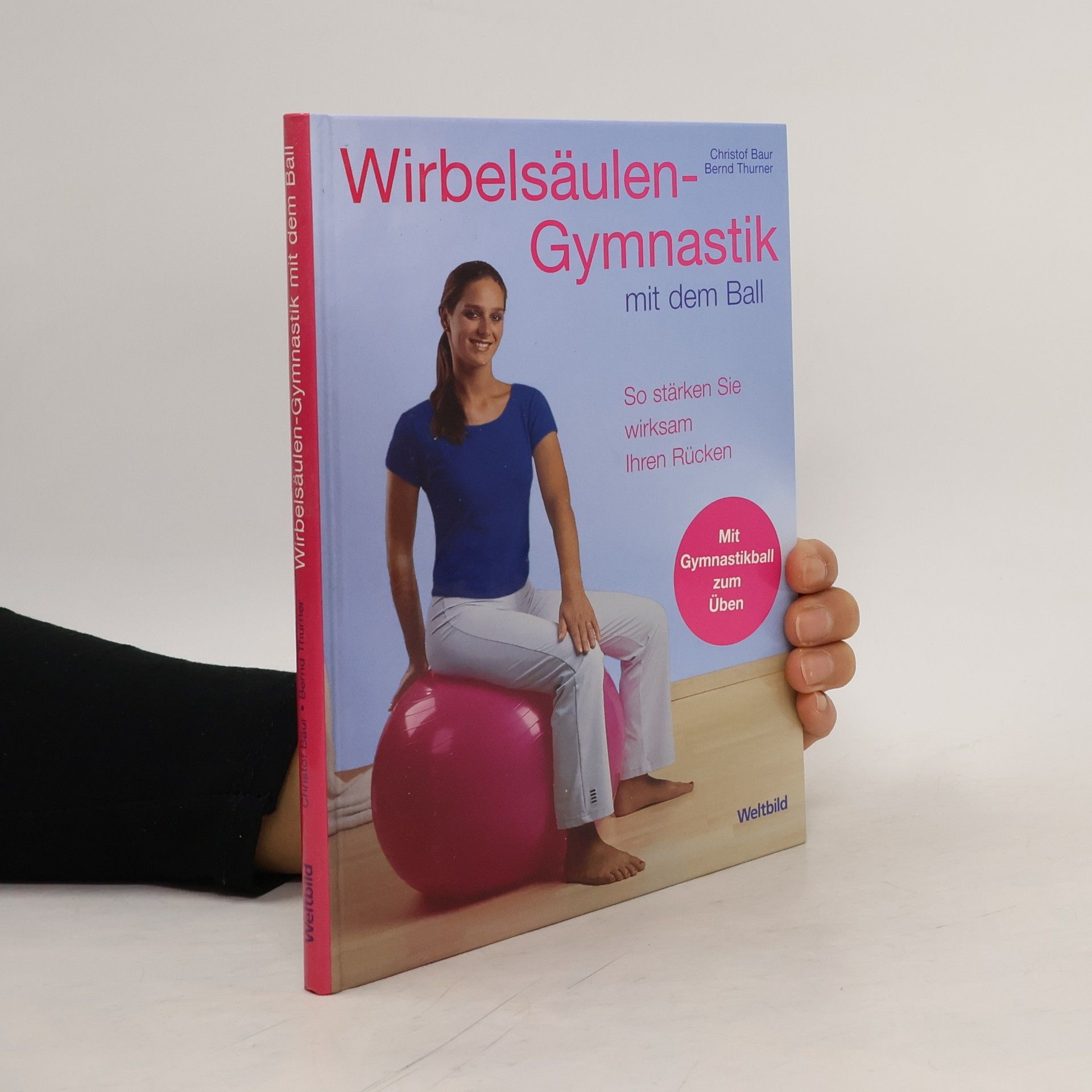 Wirbelsäulen-Gymnastik mit dem Ball