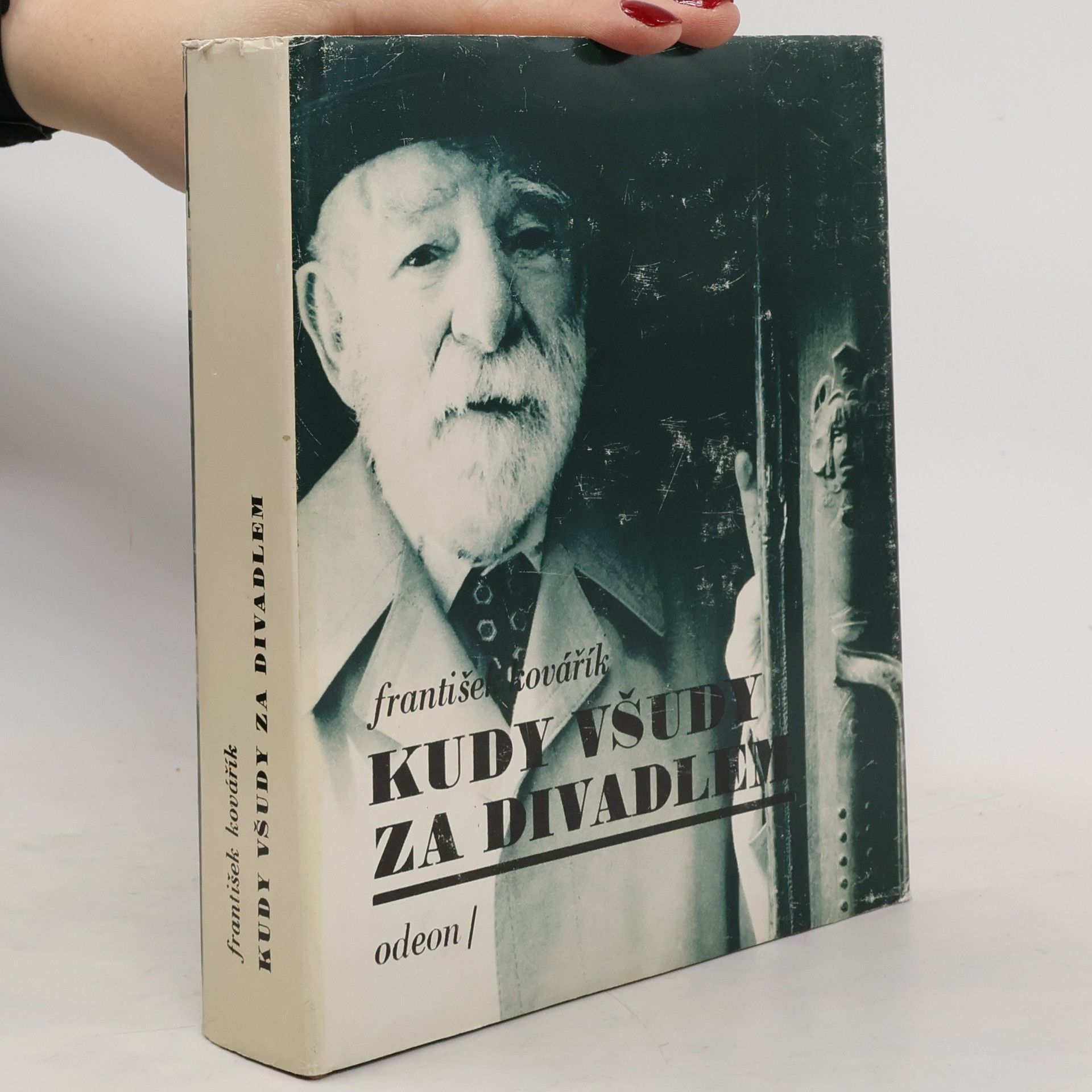 František Kovařík Kudy všudy za divadlem