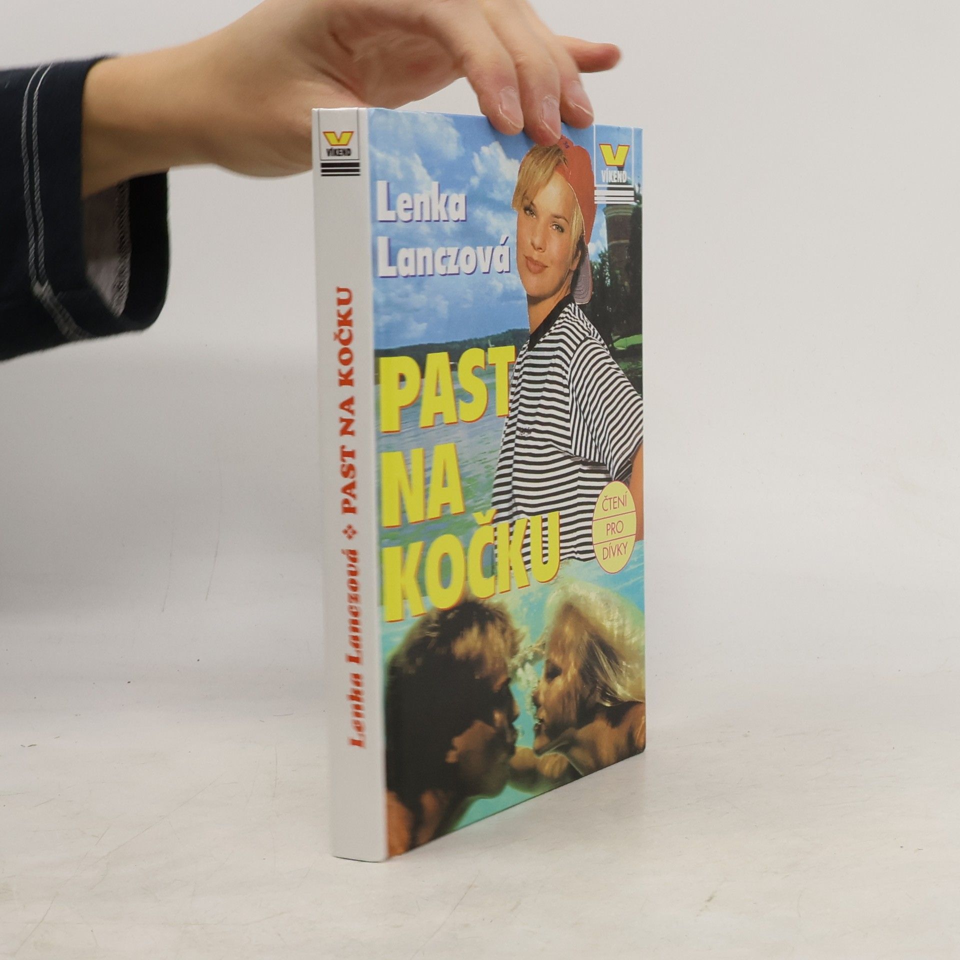 Lenka Lanczová Past na kočku