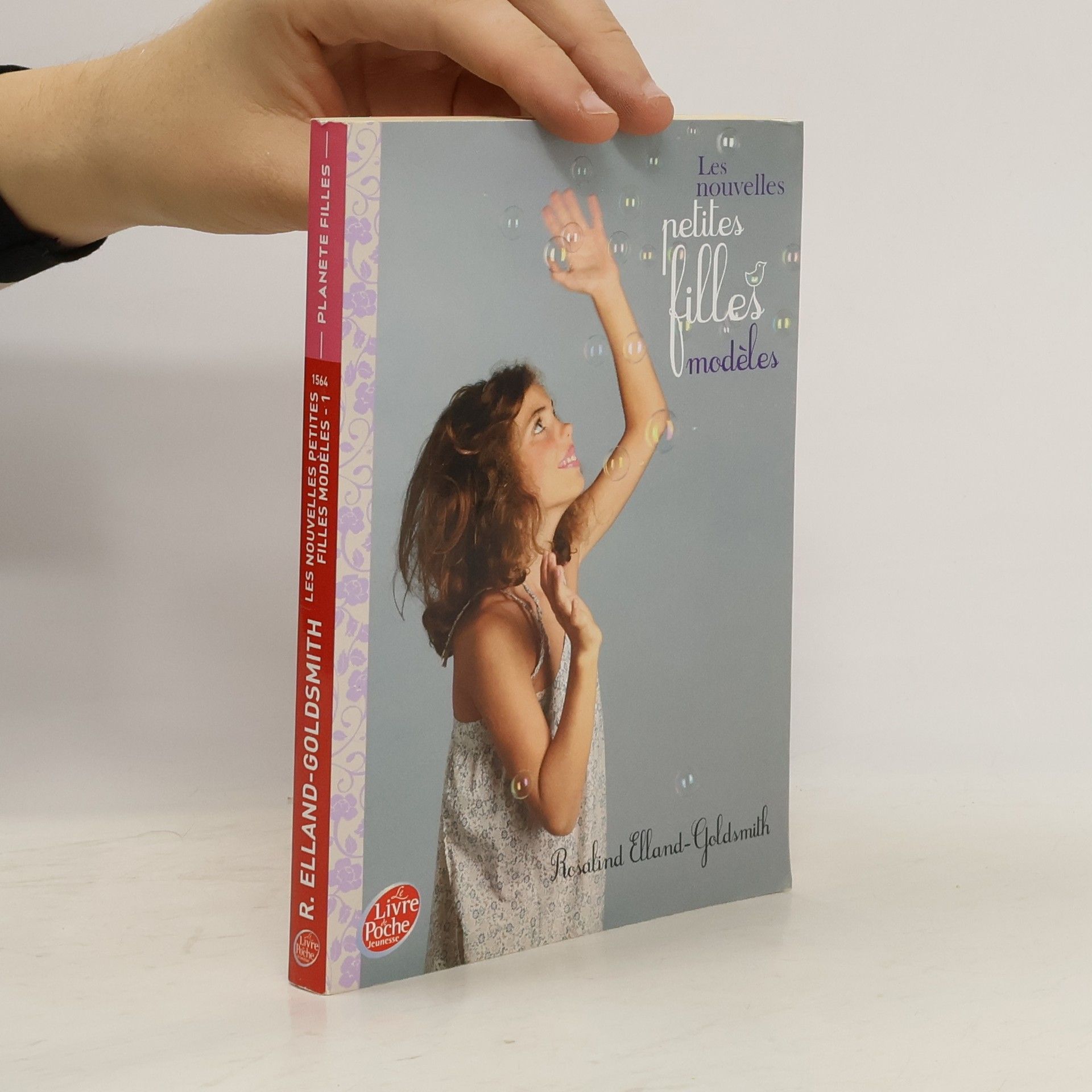 Les nouvelles petites filles modèles - 1: L'accident