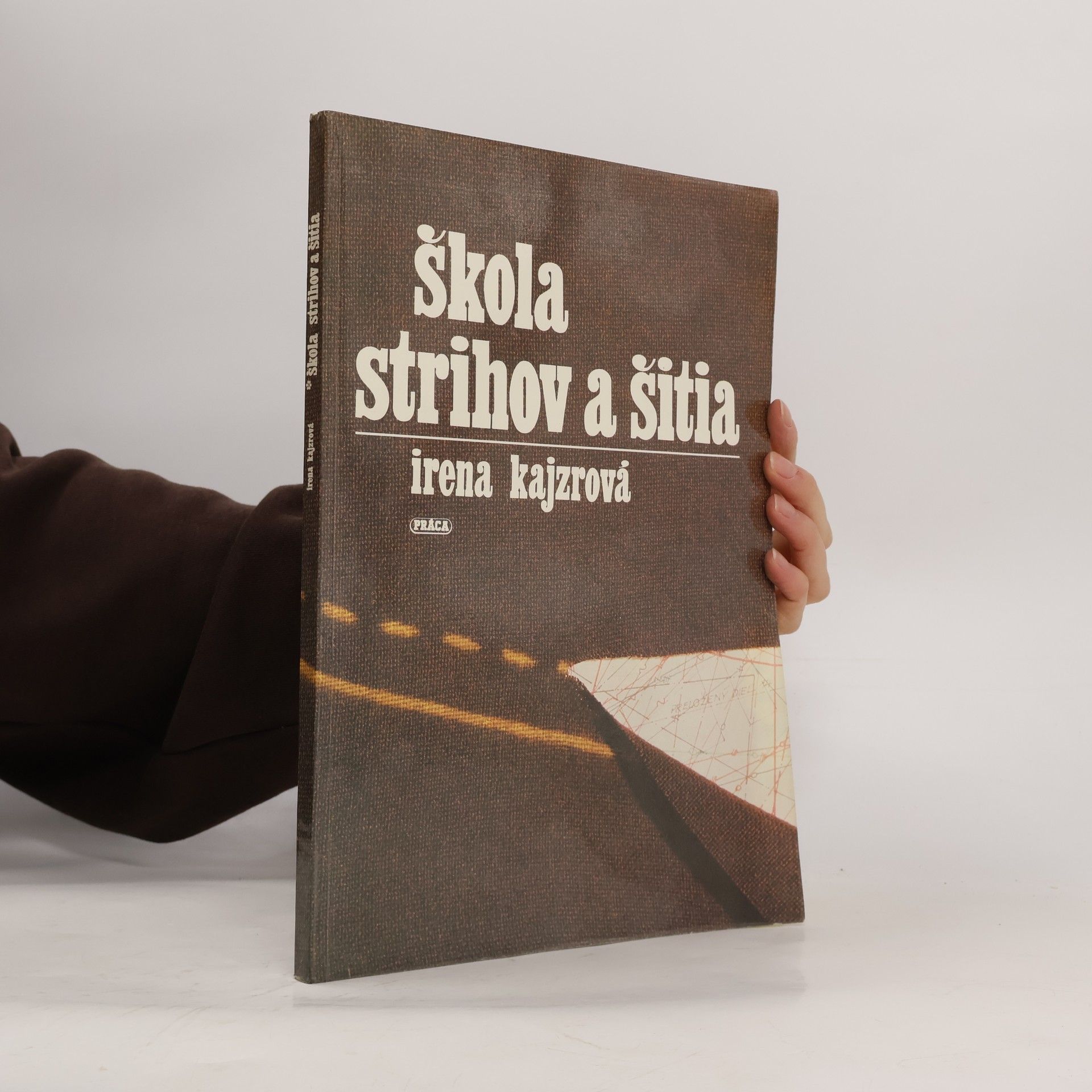 Irena Kajzrová Škola strihov a šitia