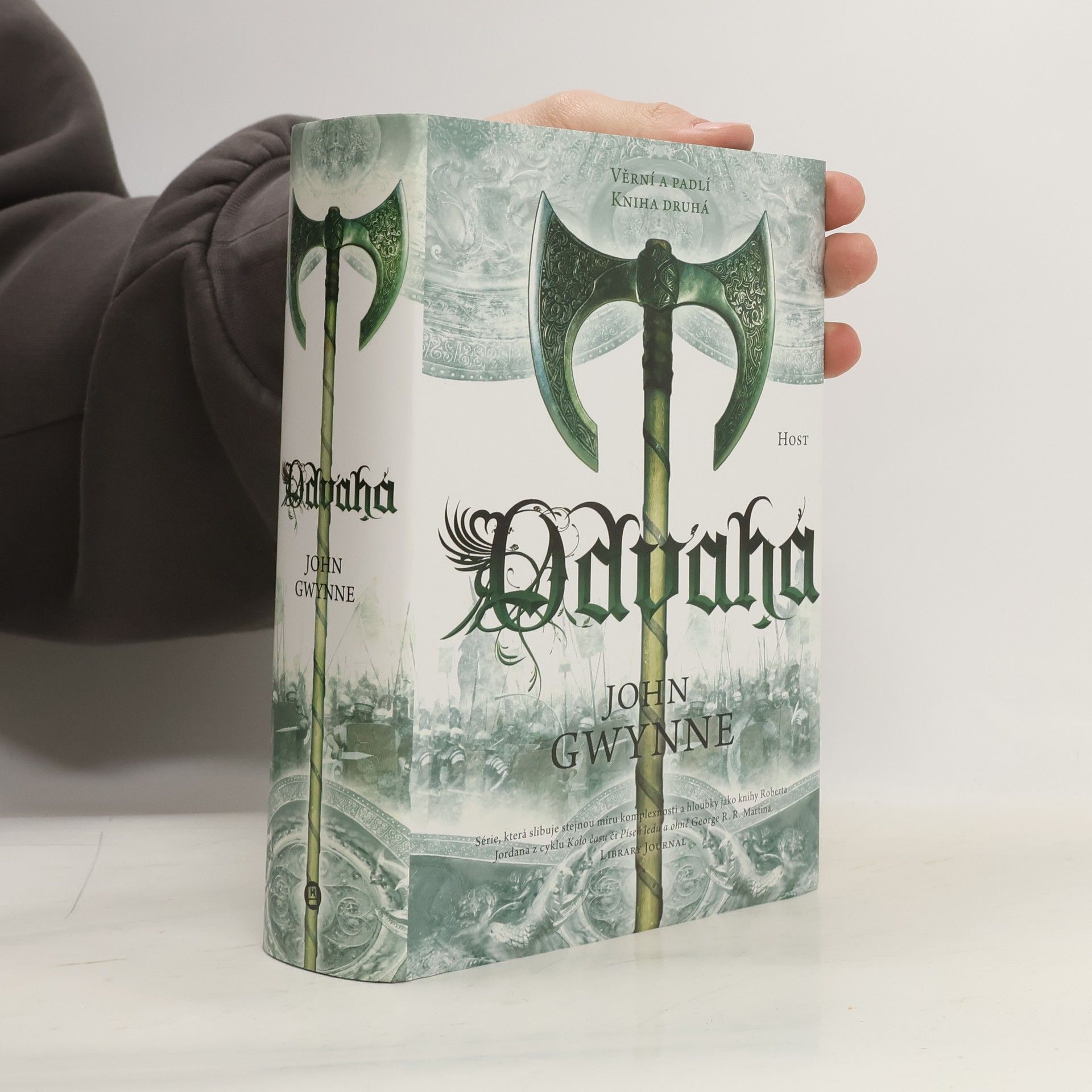 Věrní a padlí. Kniha druhá. Odvaha