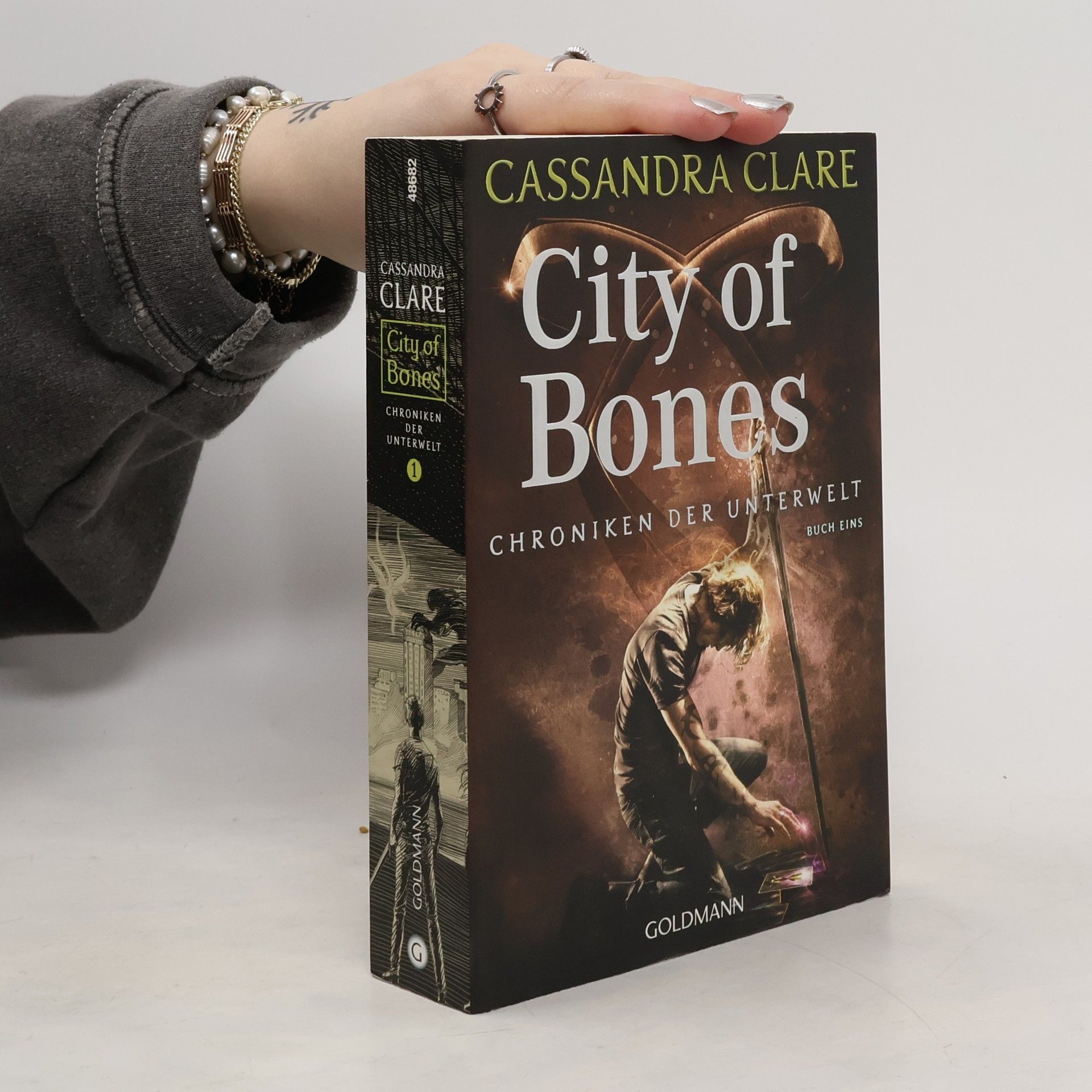 Cassandra Clare City of Bones