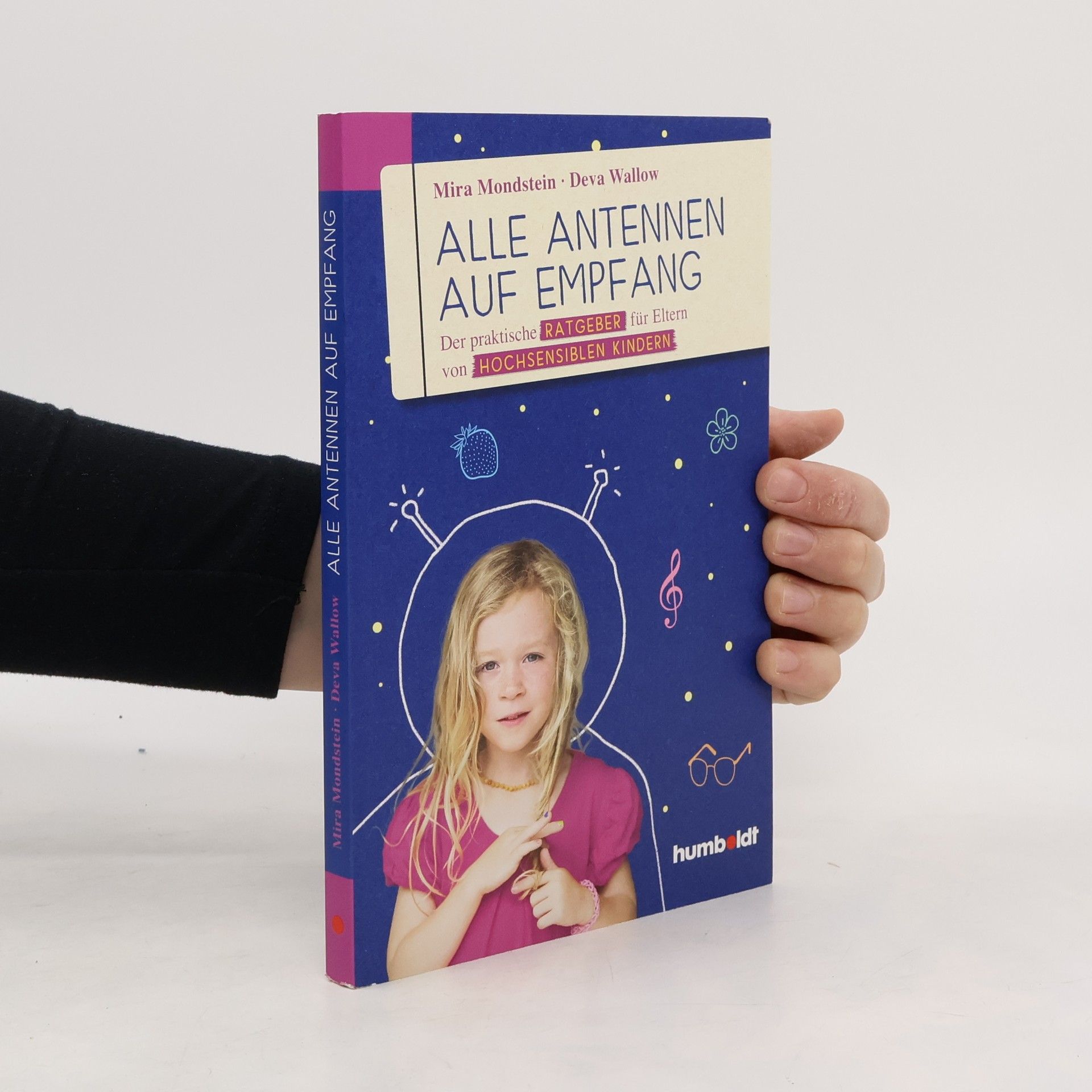 Mira Mondstein Alle Antennen auf Empfang