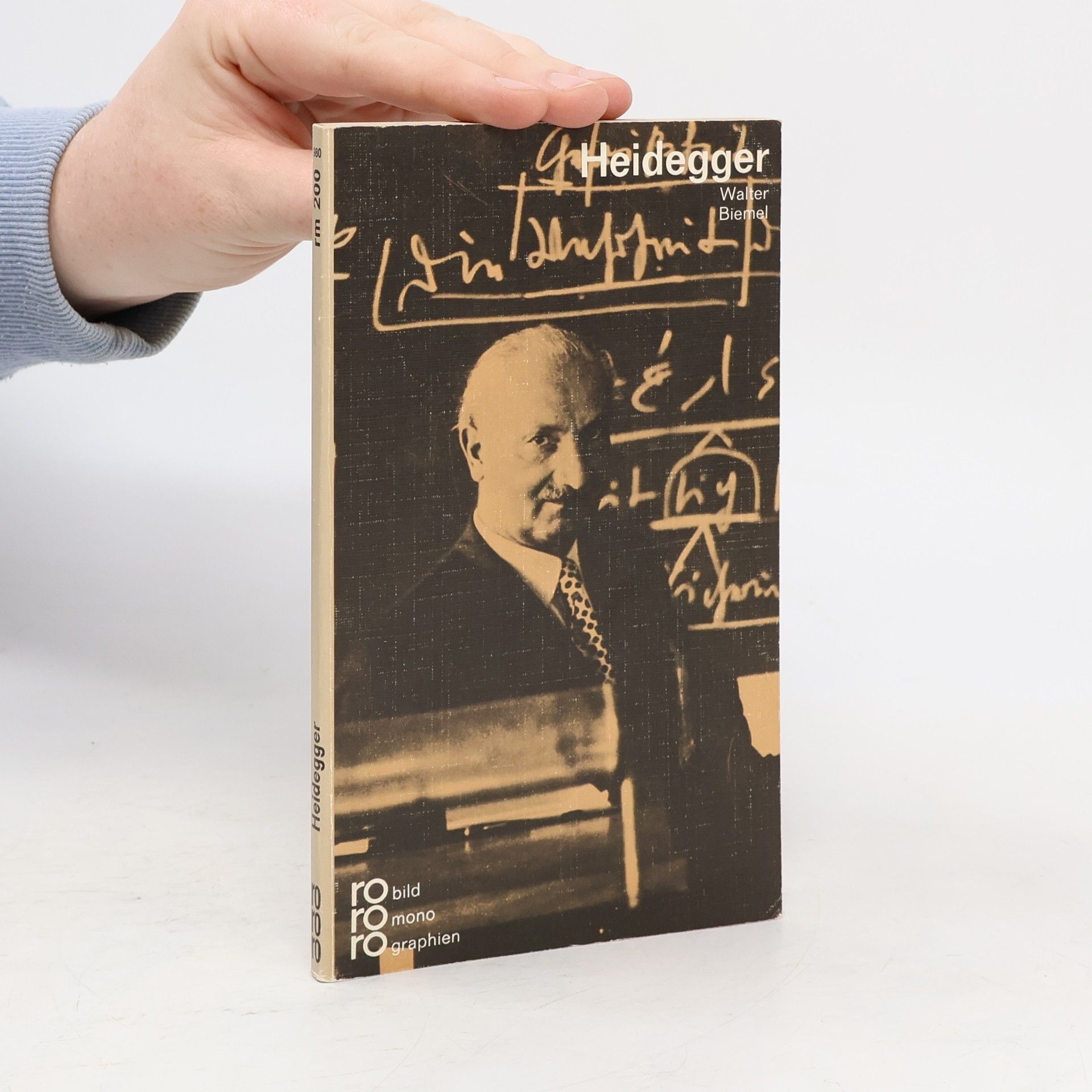 Walter Biemel Martin Heidegger in Selbstzeugnissen und Bilddokumenten