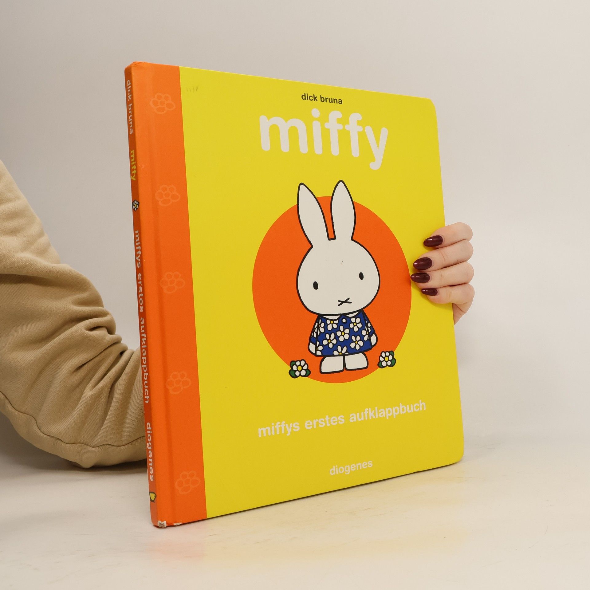 Dick Bruna Miffys erstes Aufklappbuch