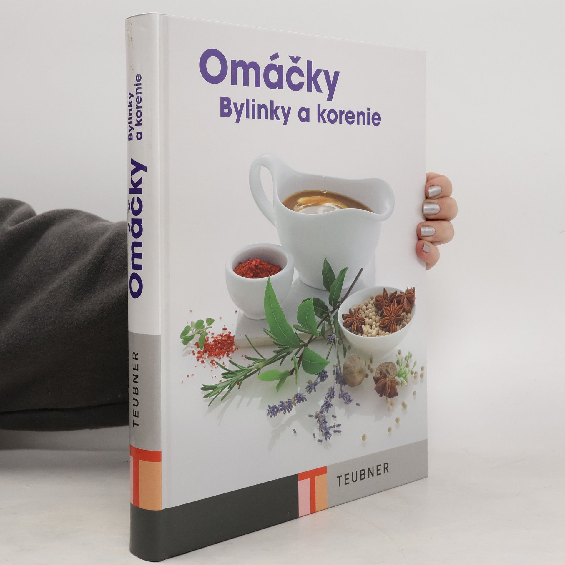 Autorenkollektiv Omáčky. Bylinky a korenie